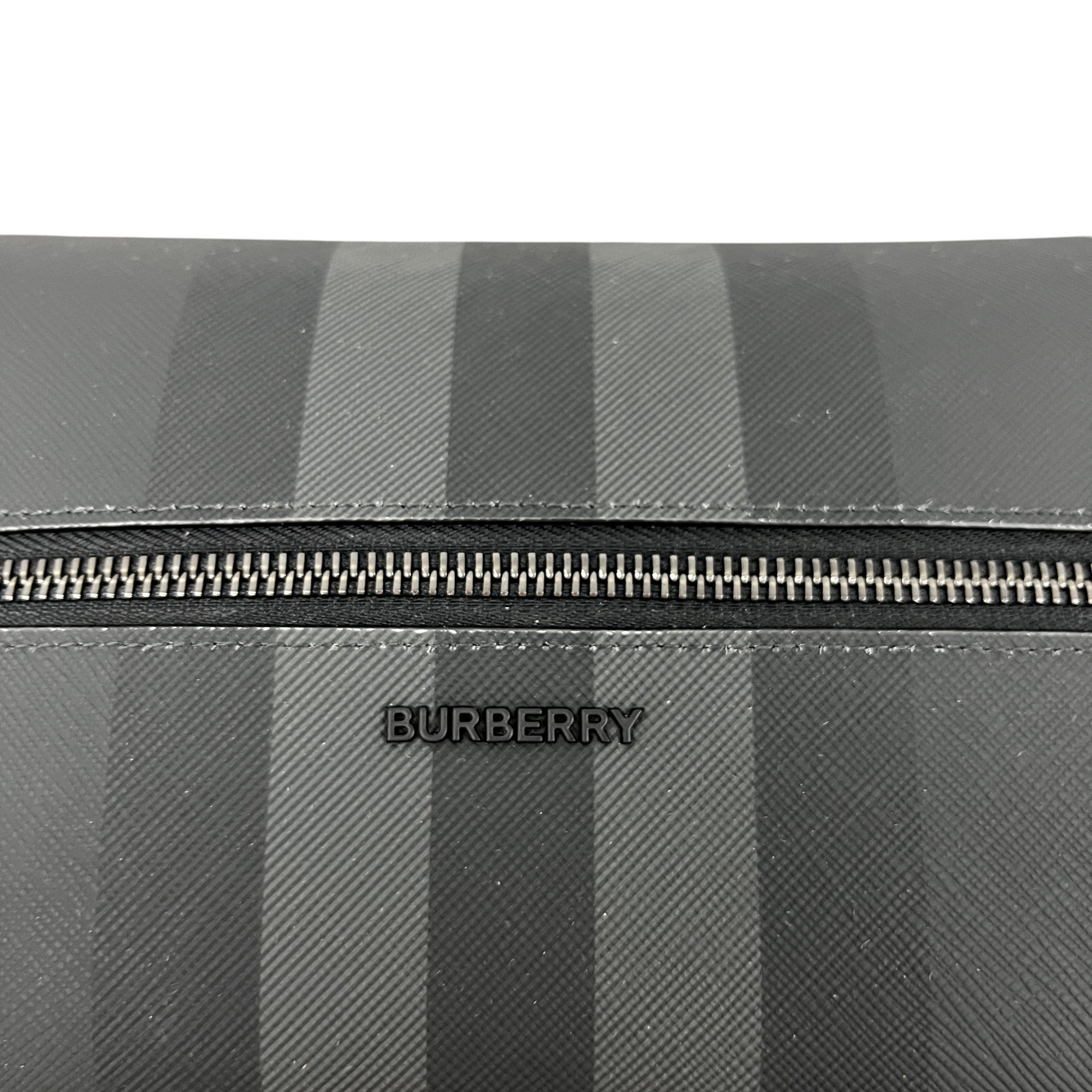 Men's Checkered Toiletry Bag Black