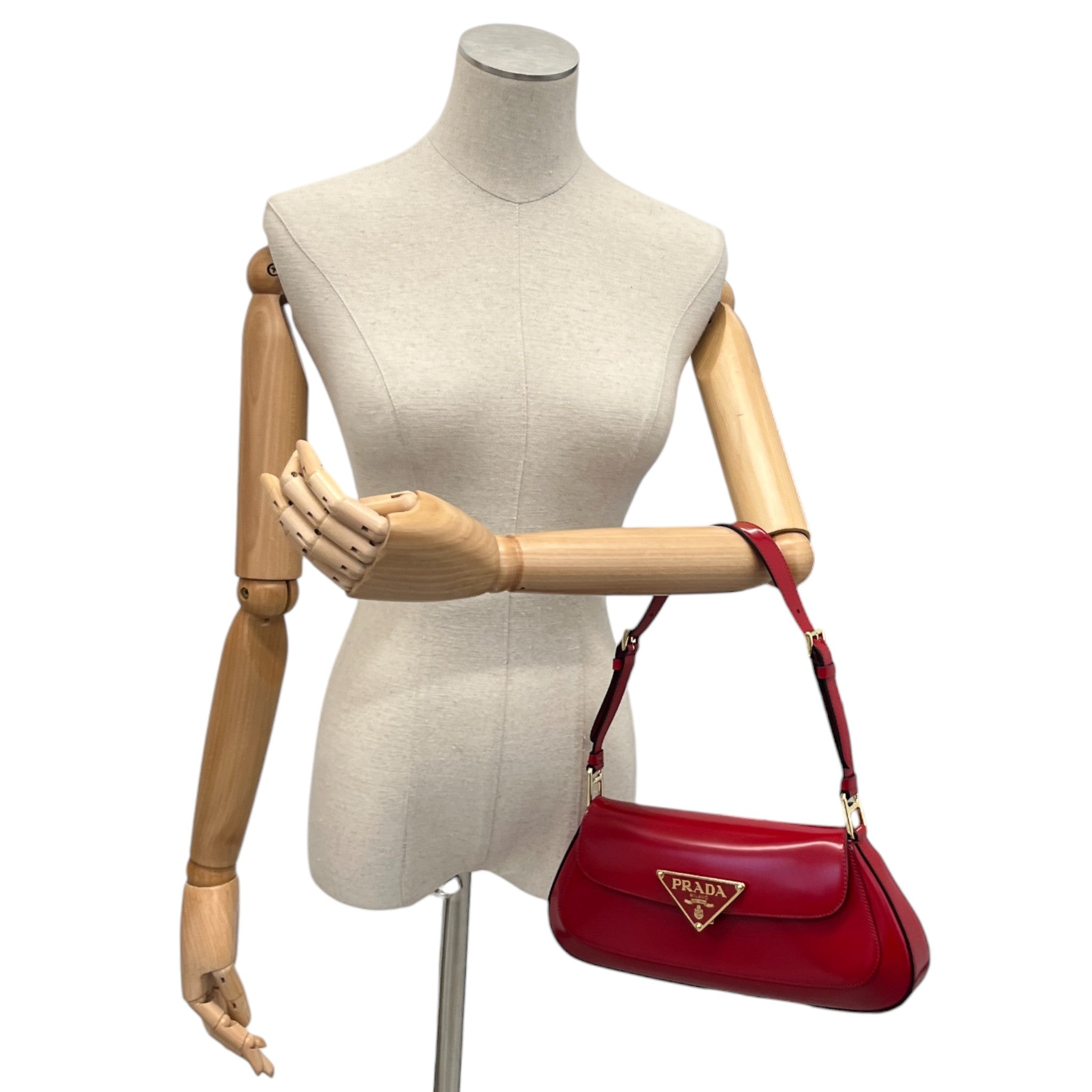Women's Logo-Plaque Brushed Handbag Red