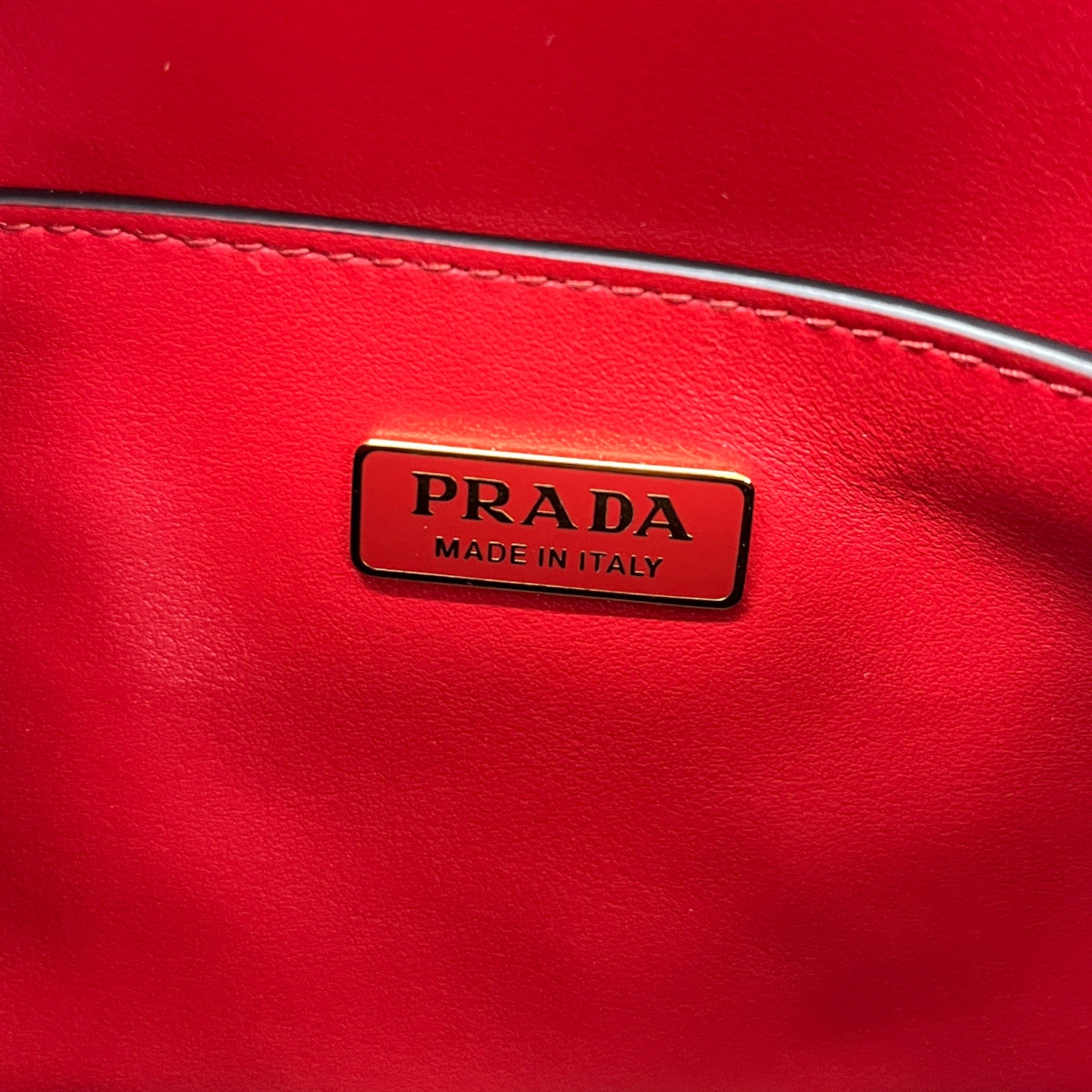 Women's Logo-Plaque Brushed Handbag Red