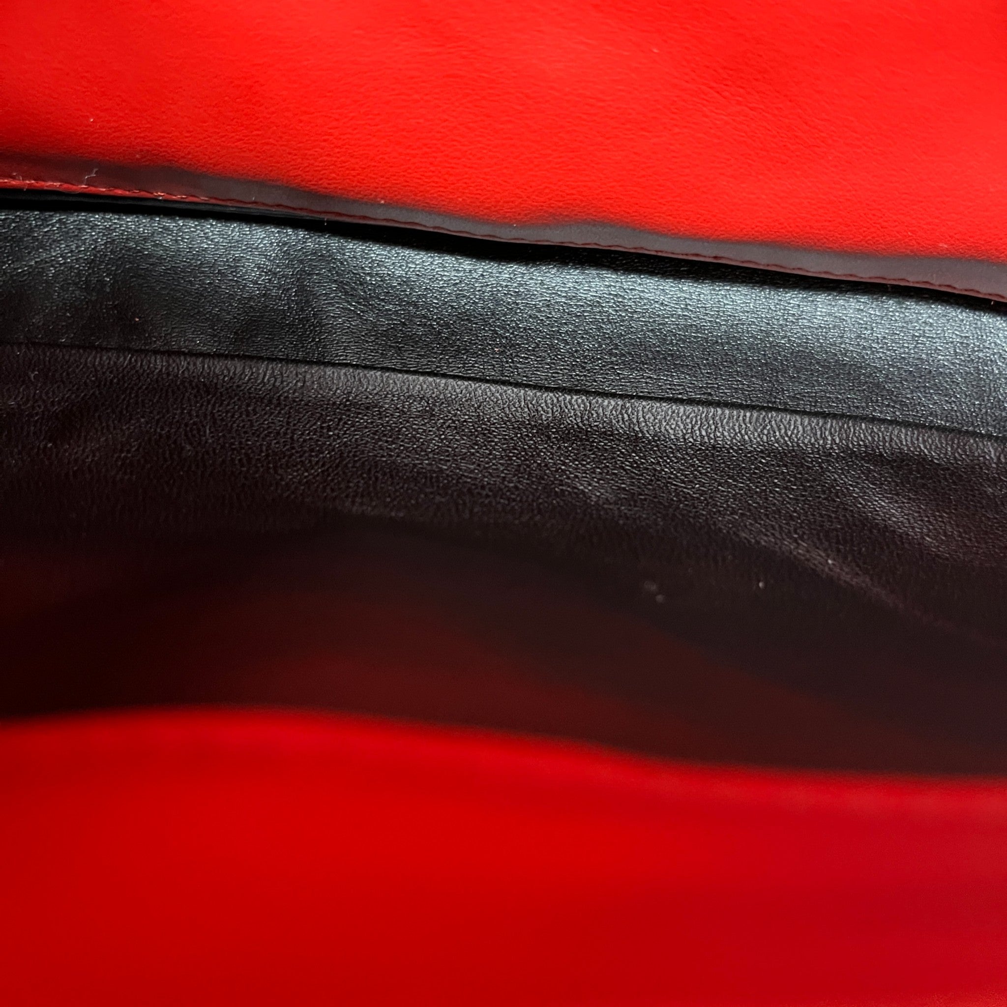 Women's Logo-Plaque Brushed Handbag Red