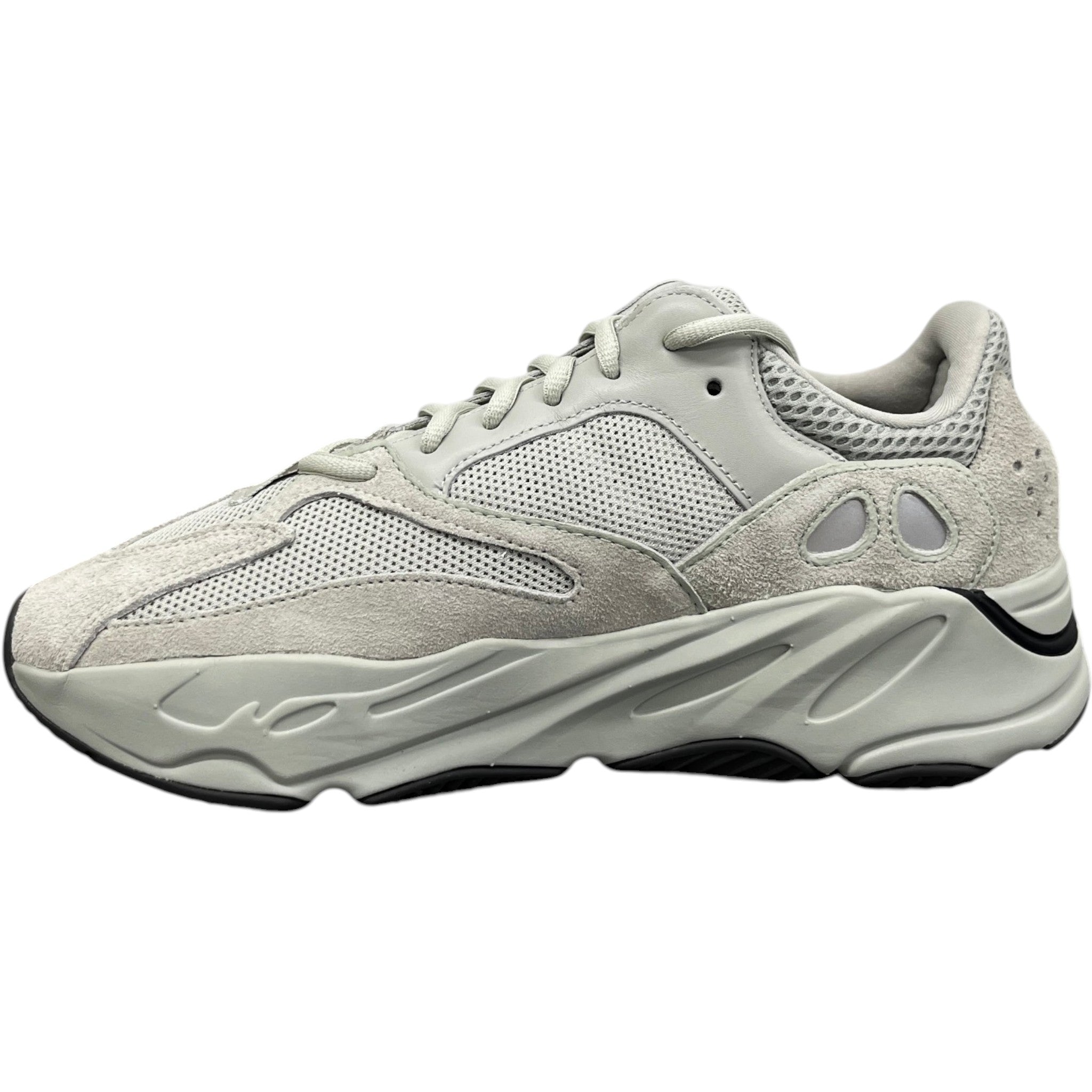 Men's Boost 700 Low Trainers Green Size EU 42.5 / UK 8.5