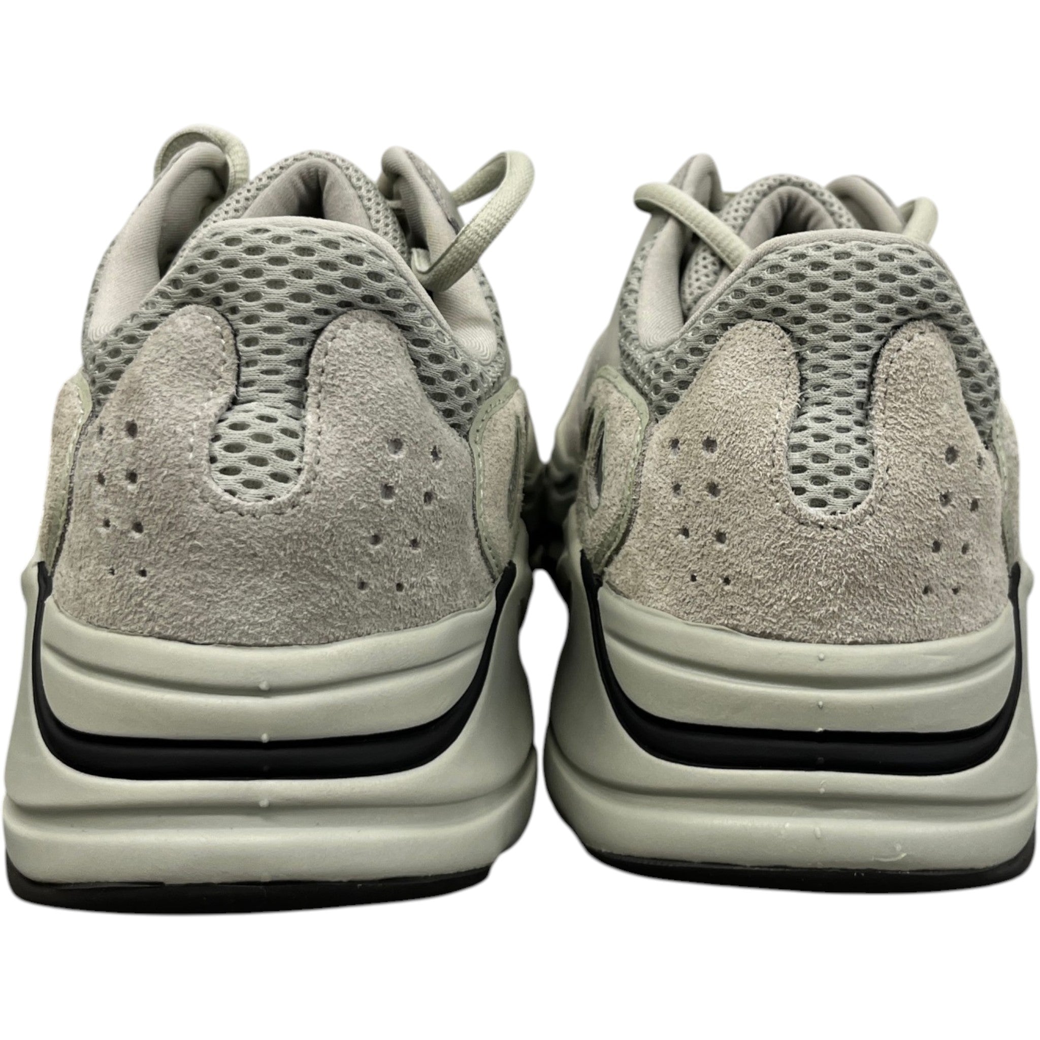 Men's Boost 700 Low Trainers Green Size EU 42.5 / UK 8.5