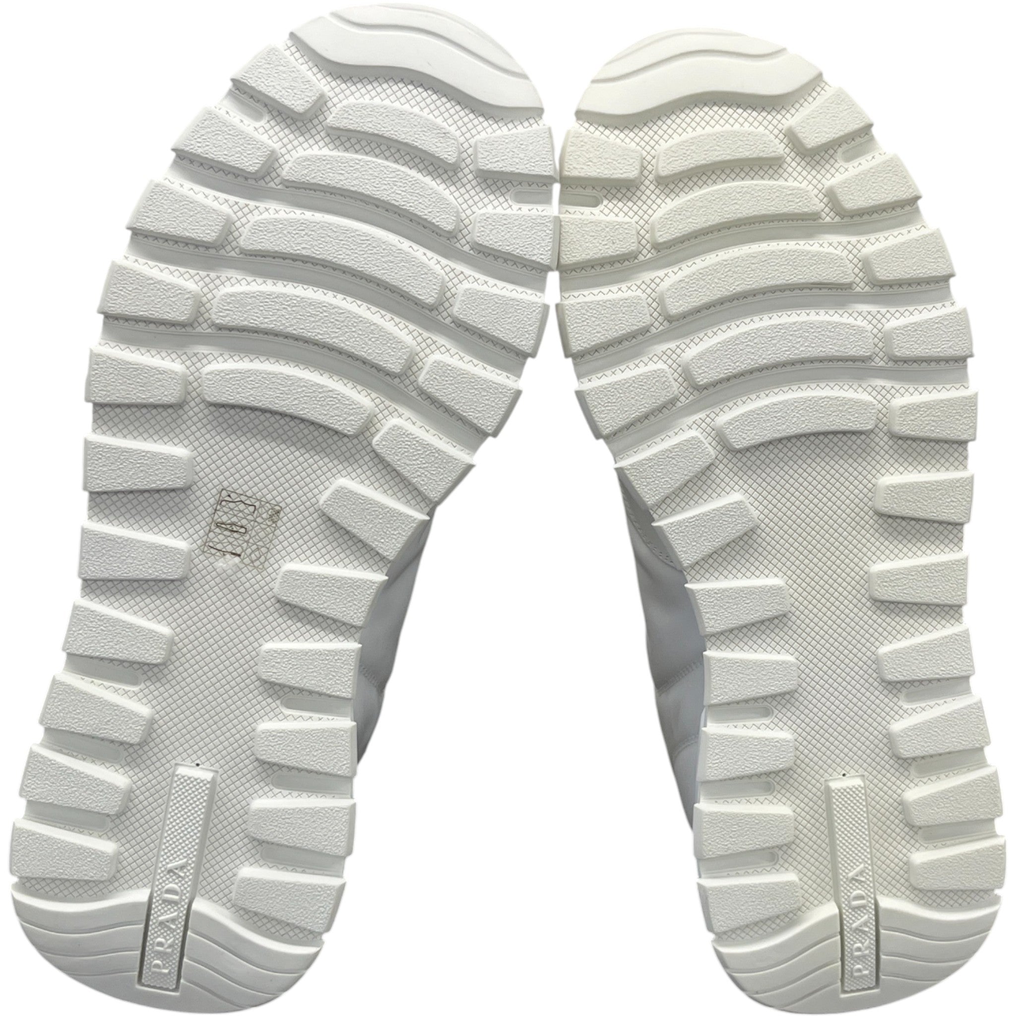 Men's Prax 01 Re-Nylon Low Trainers White Size EU 42.5 / UK 8.5