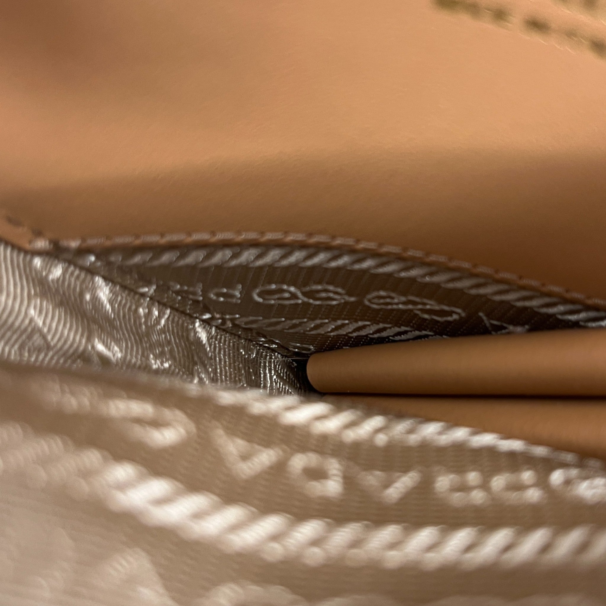 Women's Crochet Mini-Pouch Handbag Brown