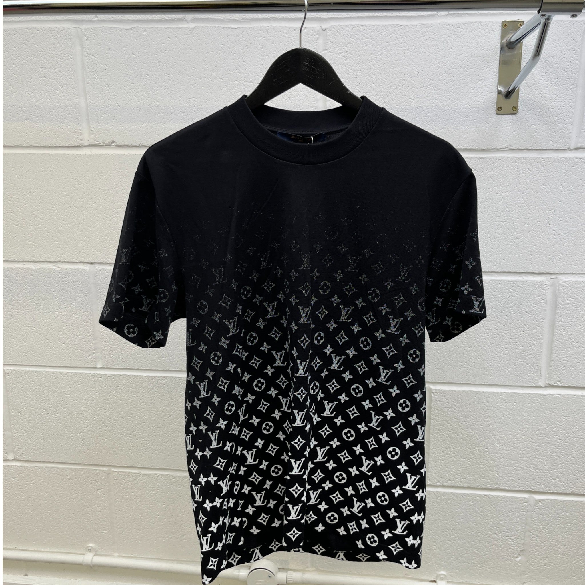 Men's Lvse Monogram Gradient Shirt Black Size M