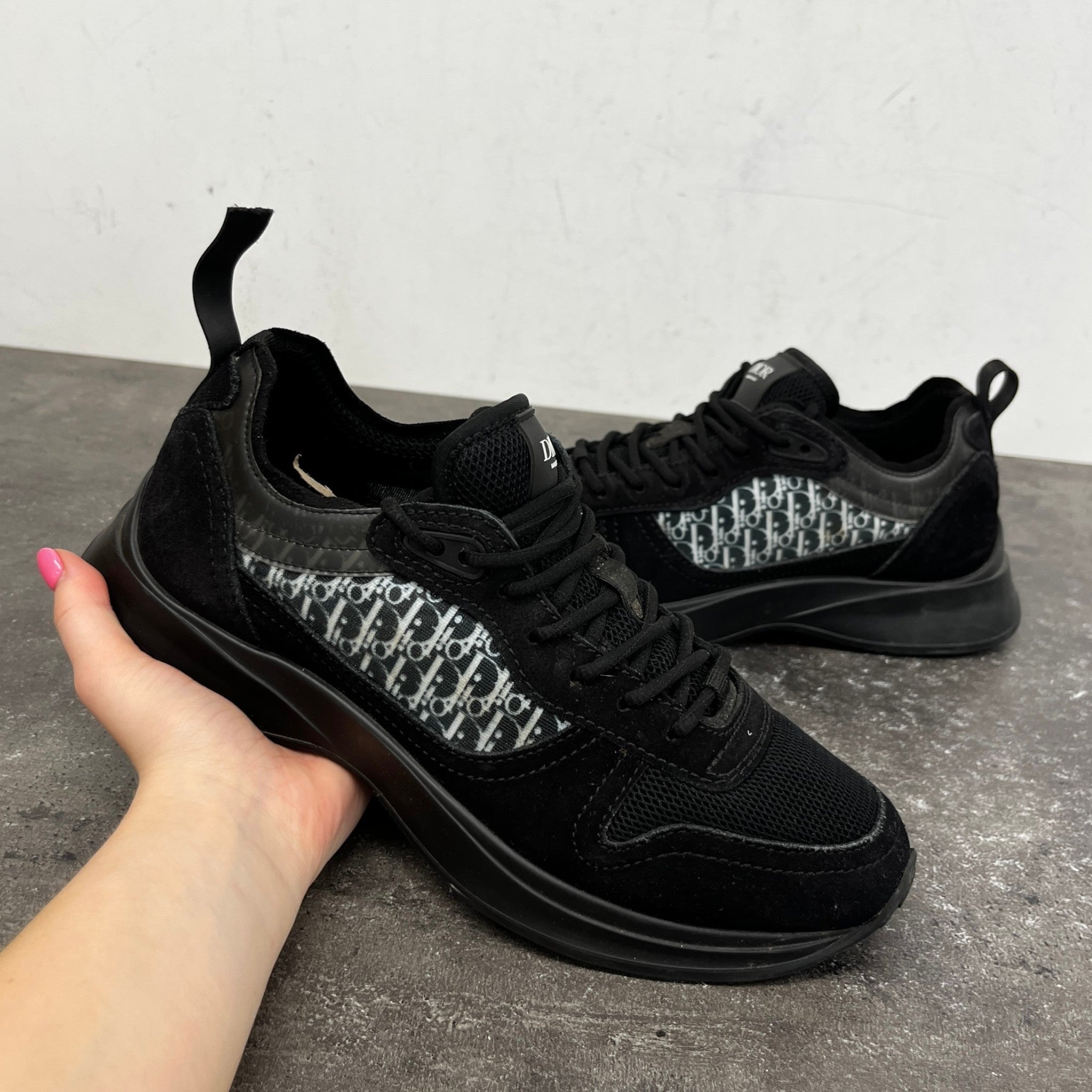 Men's B25 Low Trainers Black Size EU 40 / UK 6