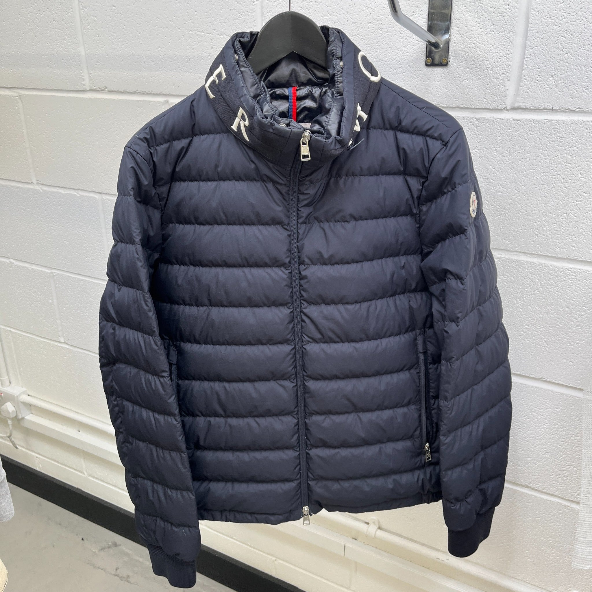 Men's Akio Down Jacket Navy Size 2 / M
