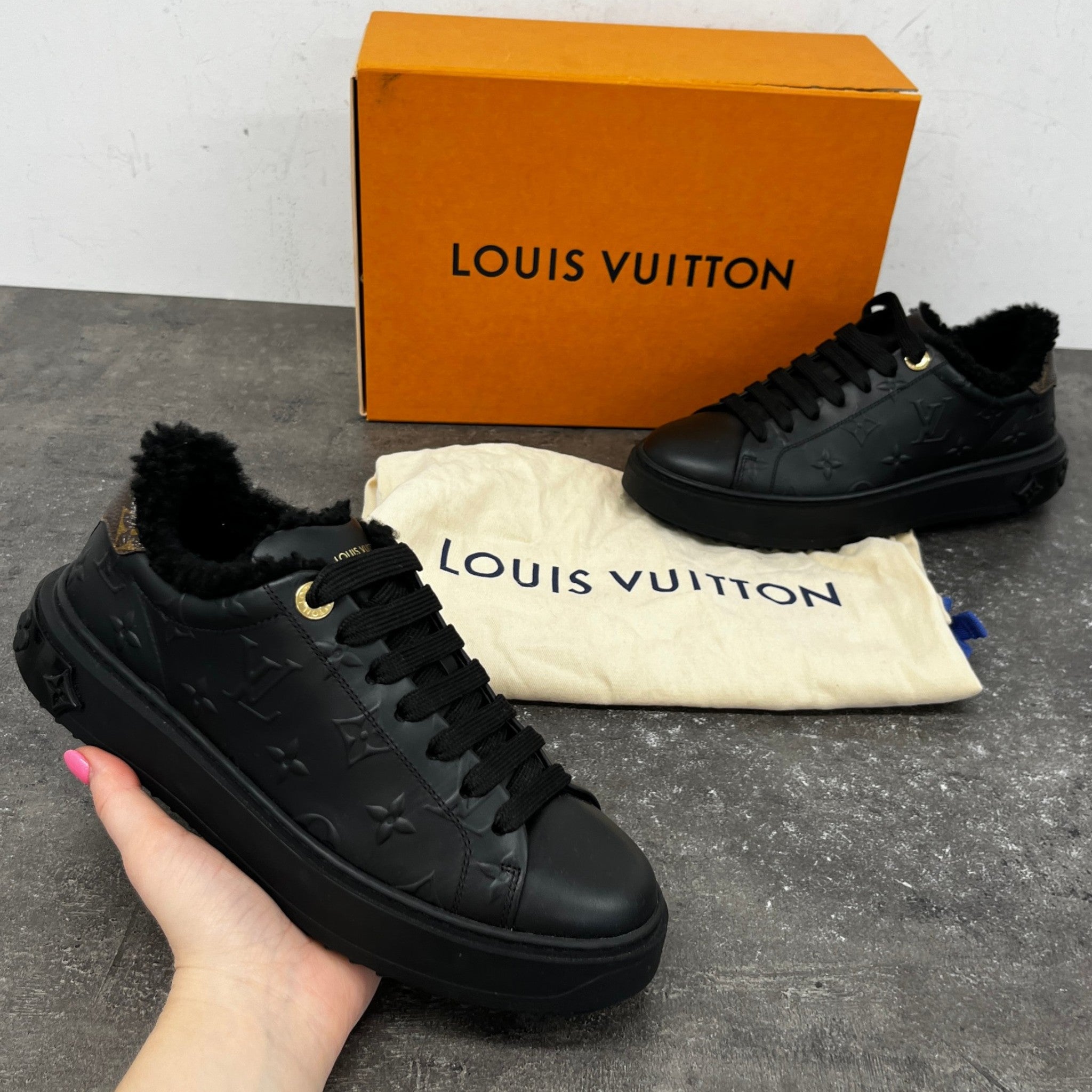 Women's Time Out Low Trainers Black Size EU 37 / UK 4