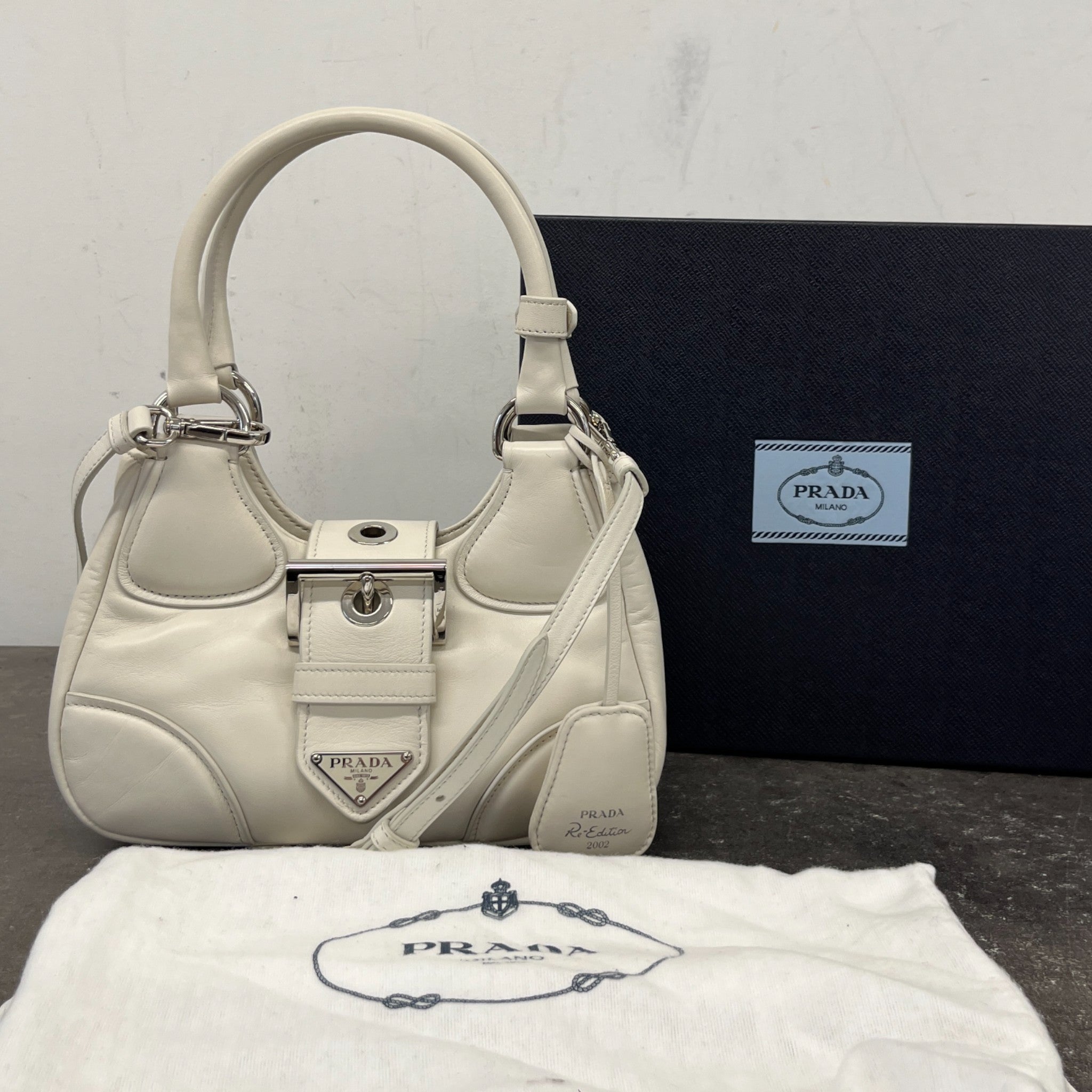 Women's Moon Nappa Shoulder Bag White
