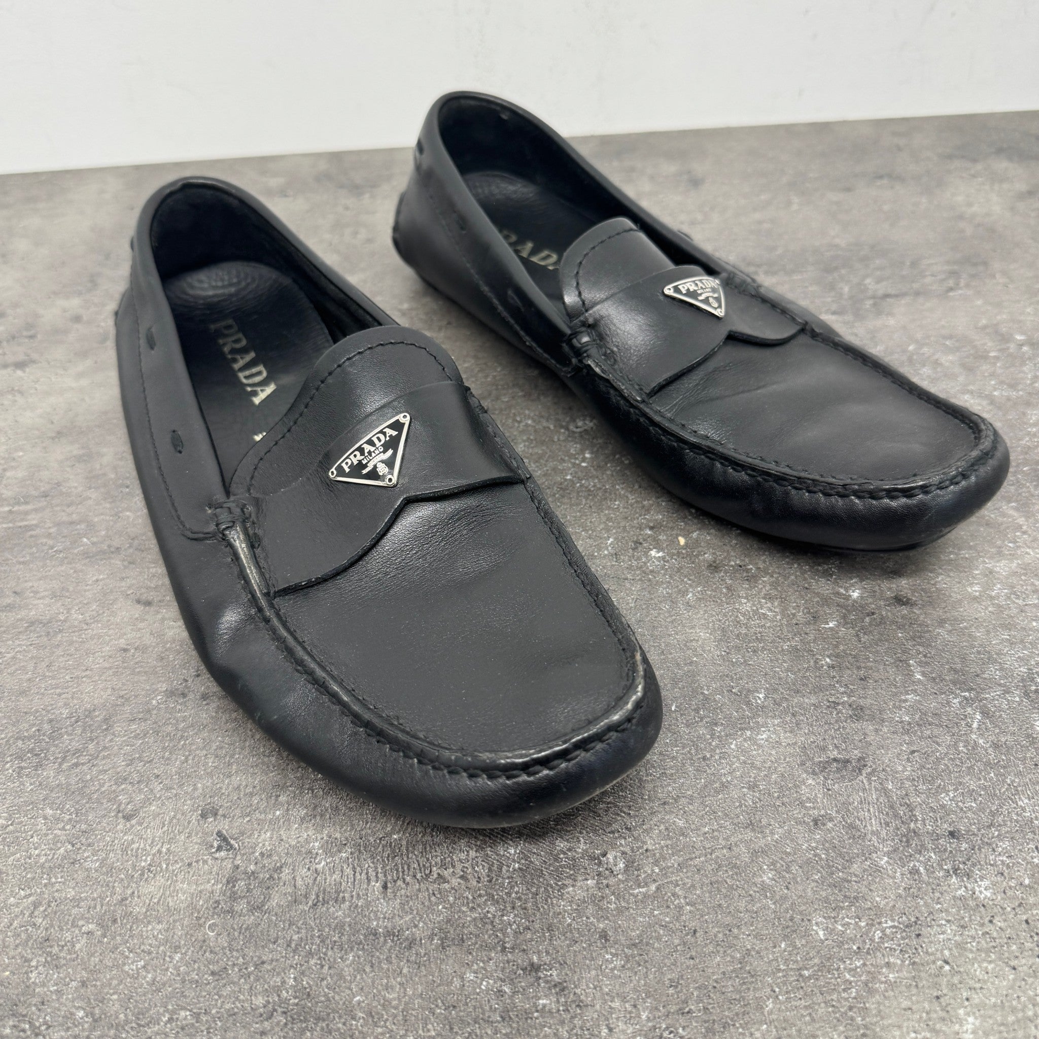 Men's Plaque Logo Loafers Black Size EU 42 / UK 8