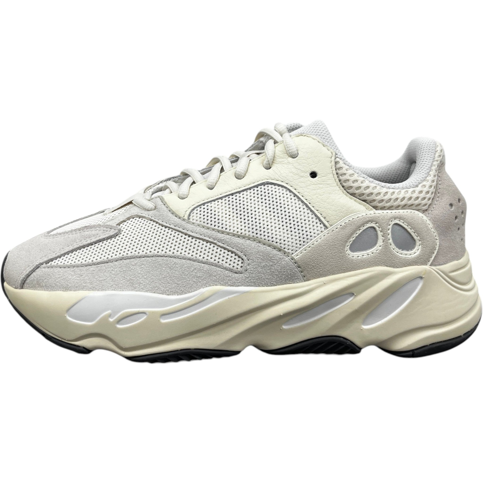 Men's Boost 700 Low Trainers Beige Size EU 42.5 / UK 8.5