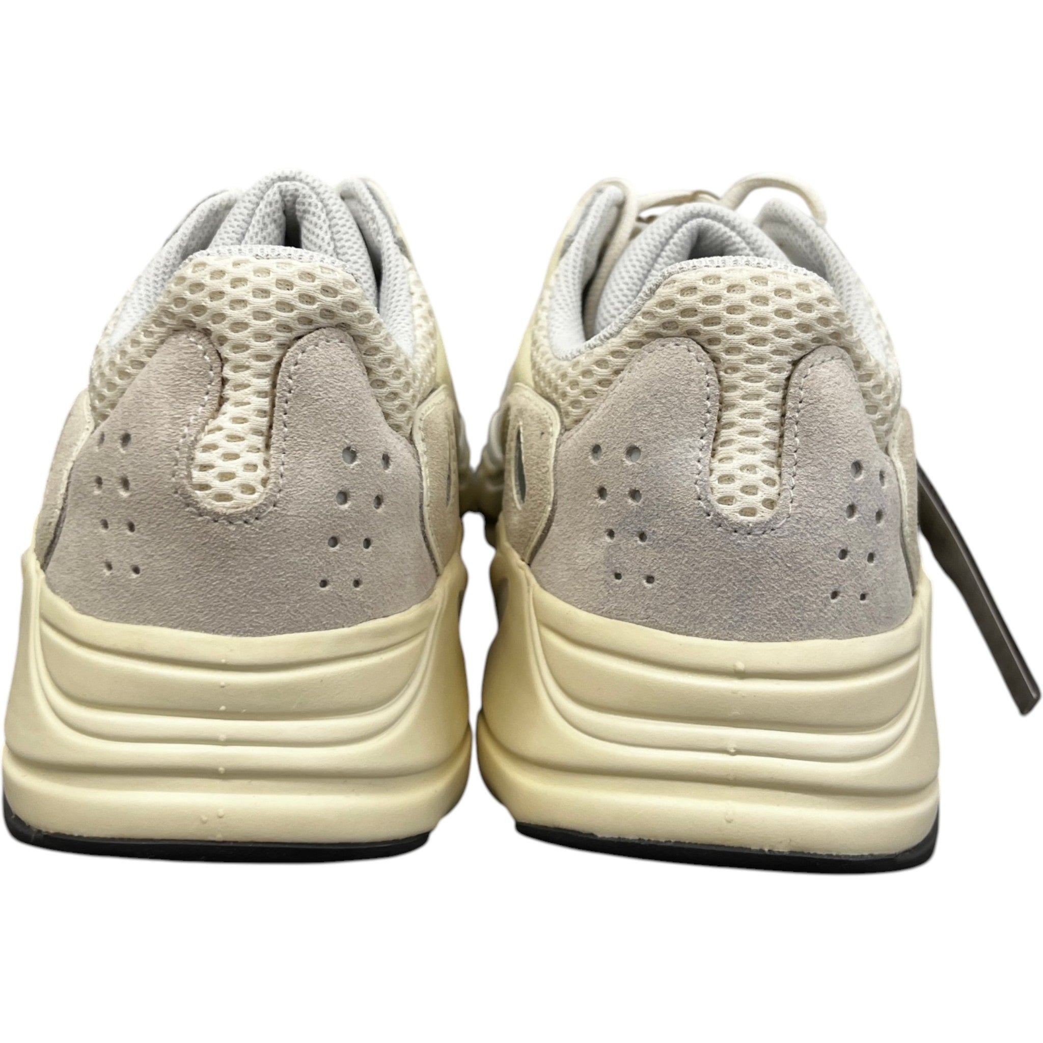 Men's Boost 700 Low Trainers Beige Size EU 42.5 / UK 8.5