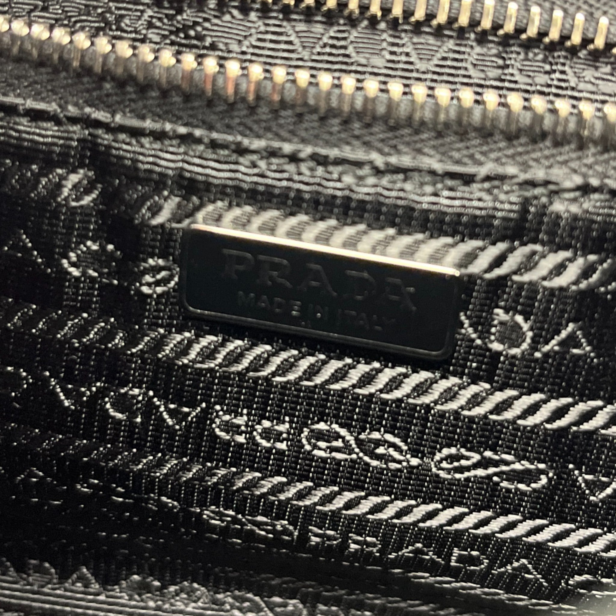 Women's Moon Re-Nylon Handbag Black