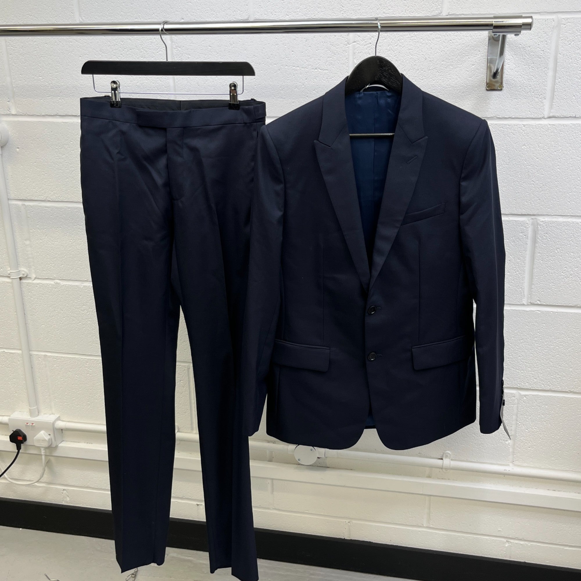 Men's Plain Suit Navy Size 48R
