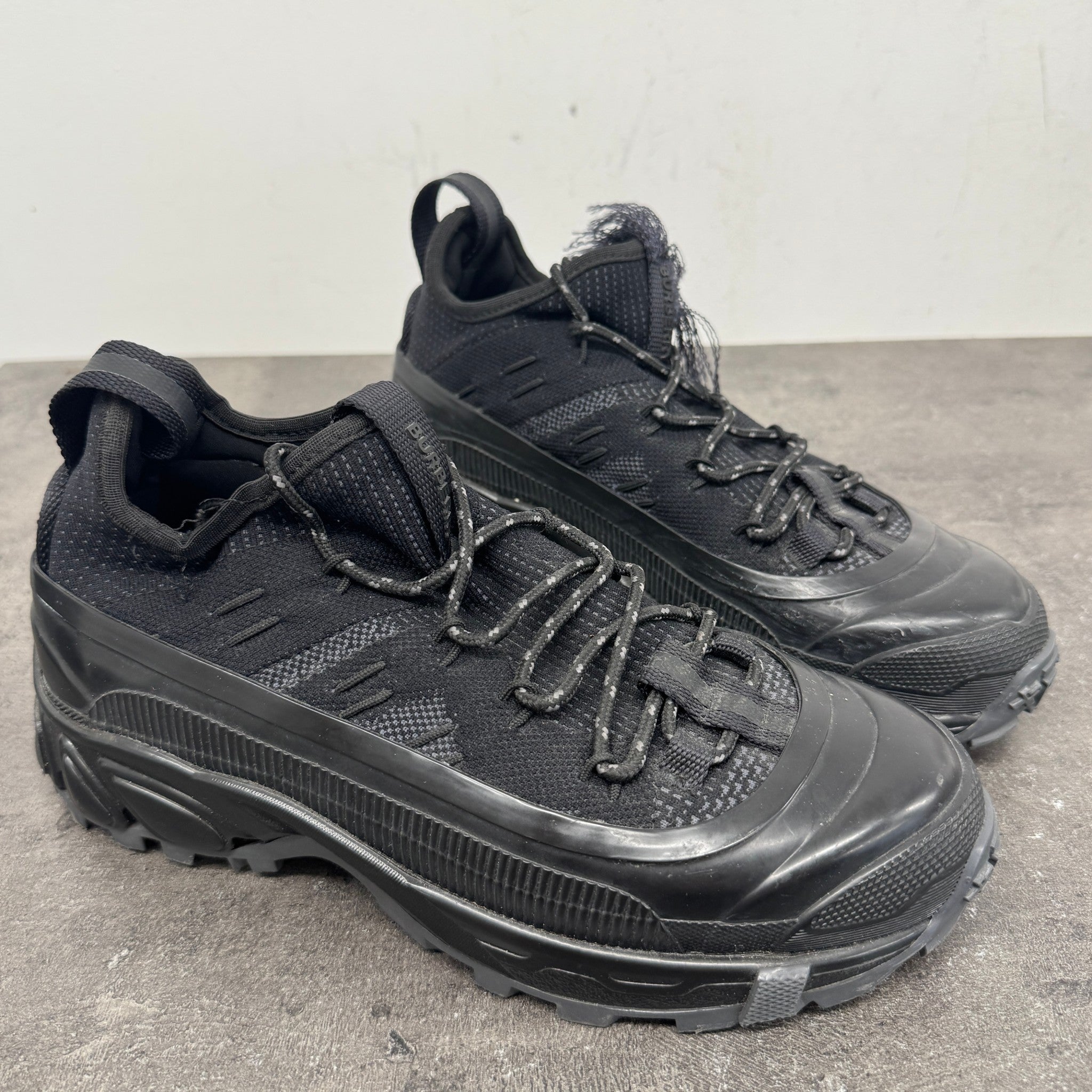 Women's Arthur Technical Low Trainers Black Size EU 37 / UK 4