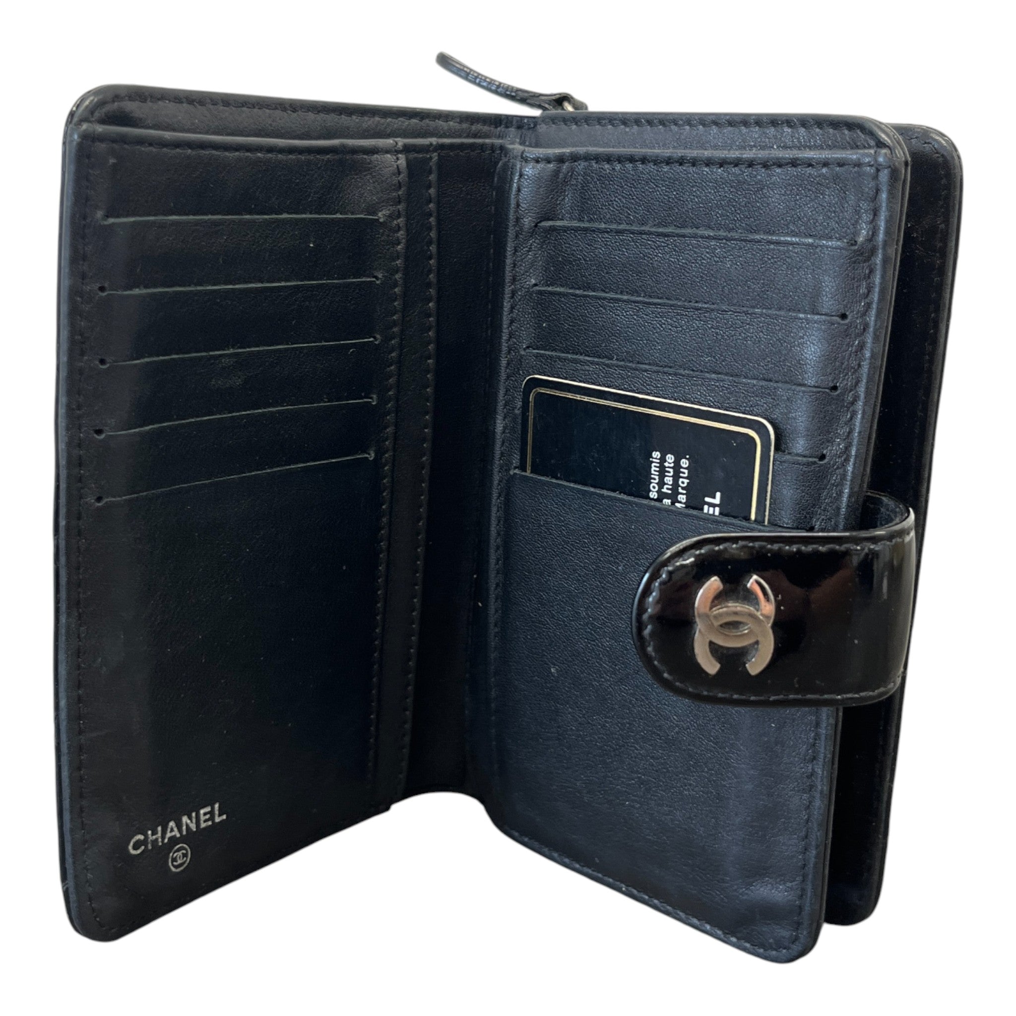 Women's Matelasse Bifold Purse Black