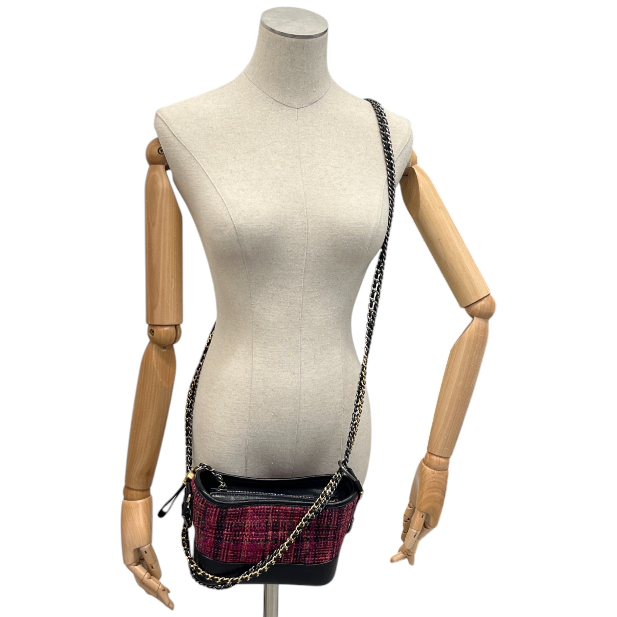 Women's Small Gabrielle Hobo Bag Pink