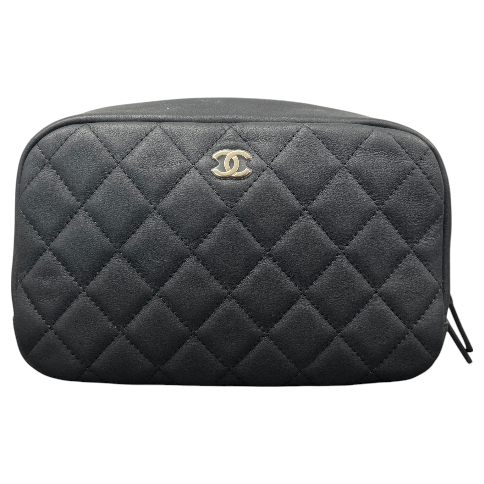 Women's Cc Logo Quilted Toiletry Bag Charcoal