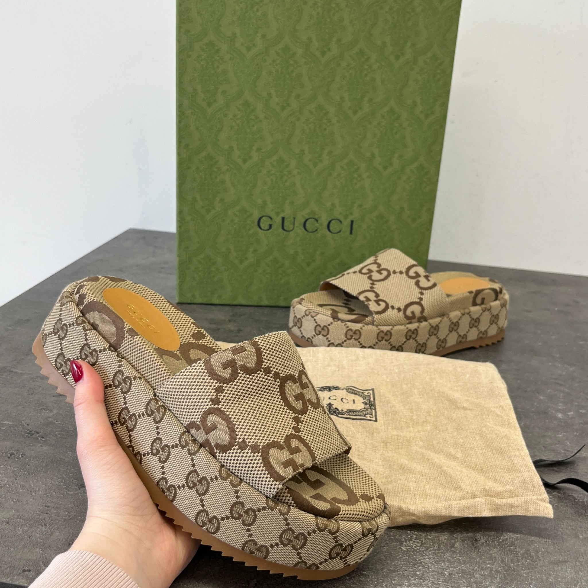 Women's Gg Supreme Platform Slides Beige Size EU 36 / UK 3