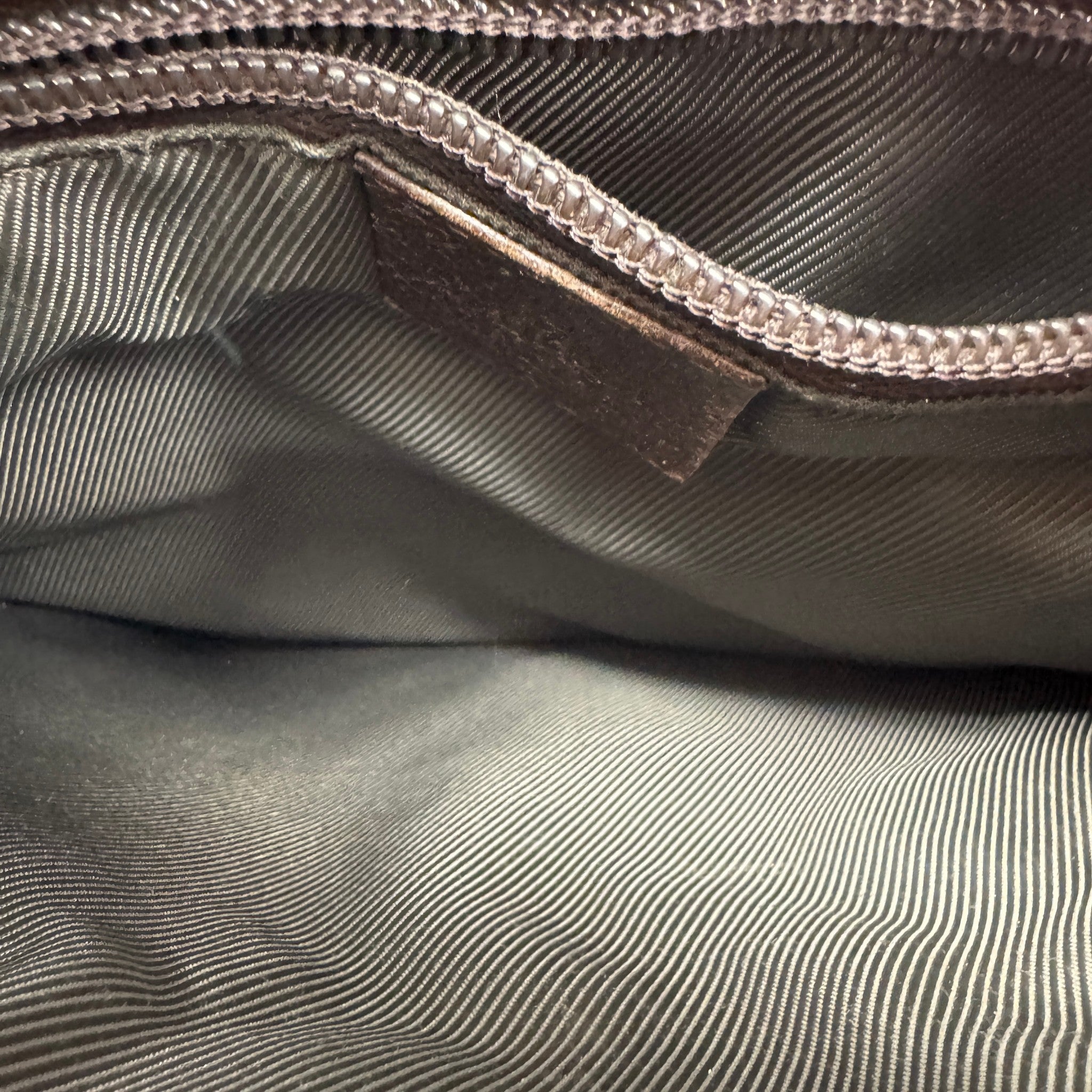 Men's Gg Supreme Messenger Bag Beige