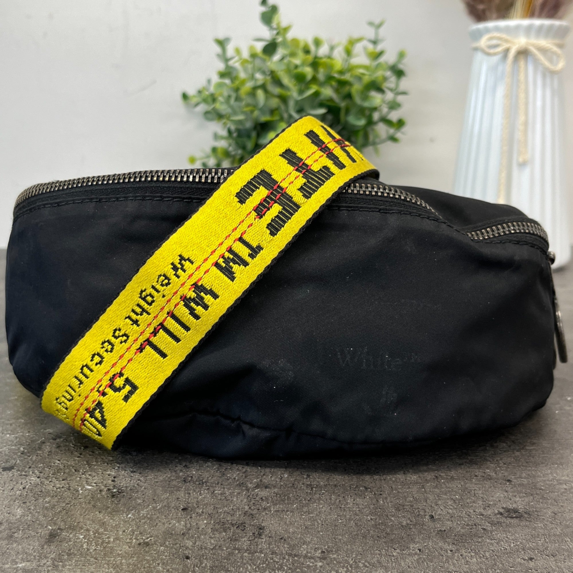 Men's Logo Strap Belt Bag Black