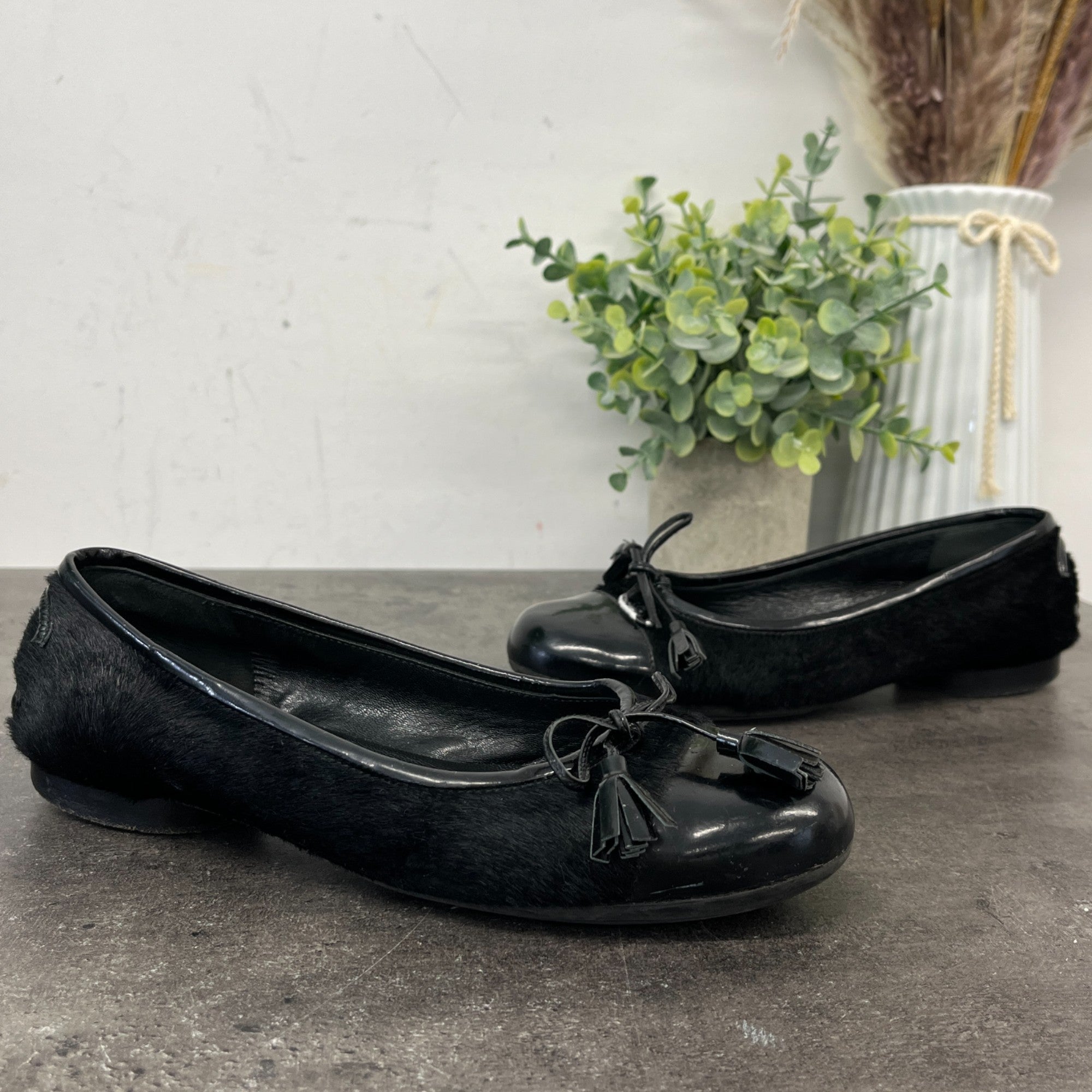 Women's Pony Hair Cc Logo Mules Black Size EU 34 / UK 1