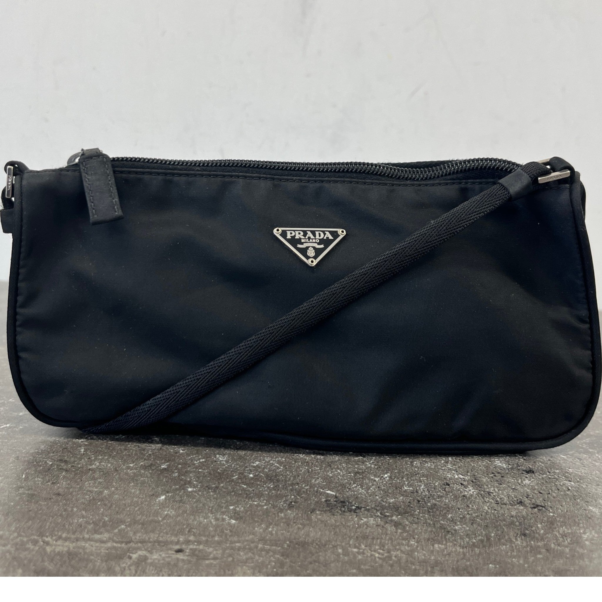 Women's Plaque Logo Nylon Pochette Bag Black