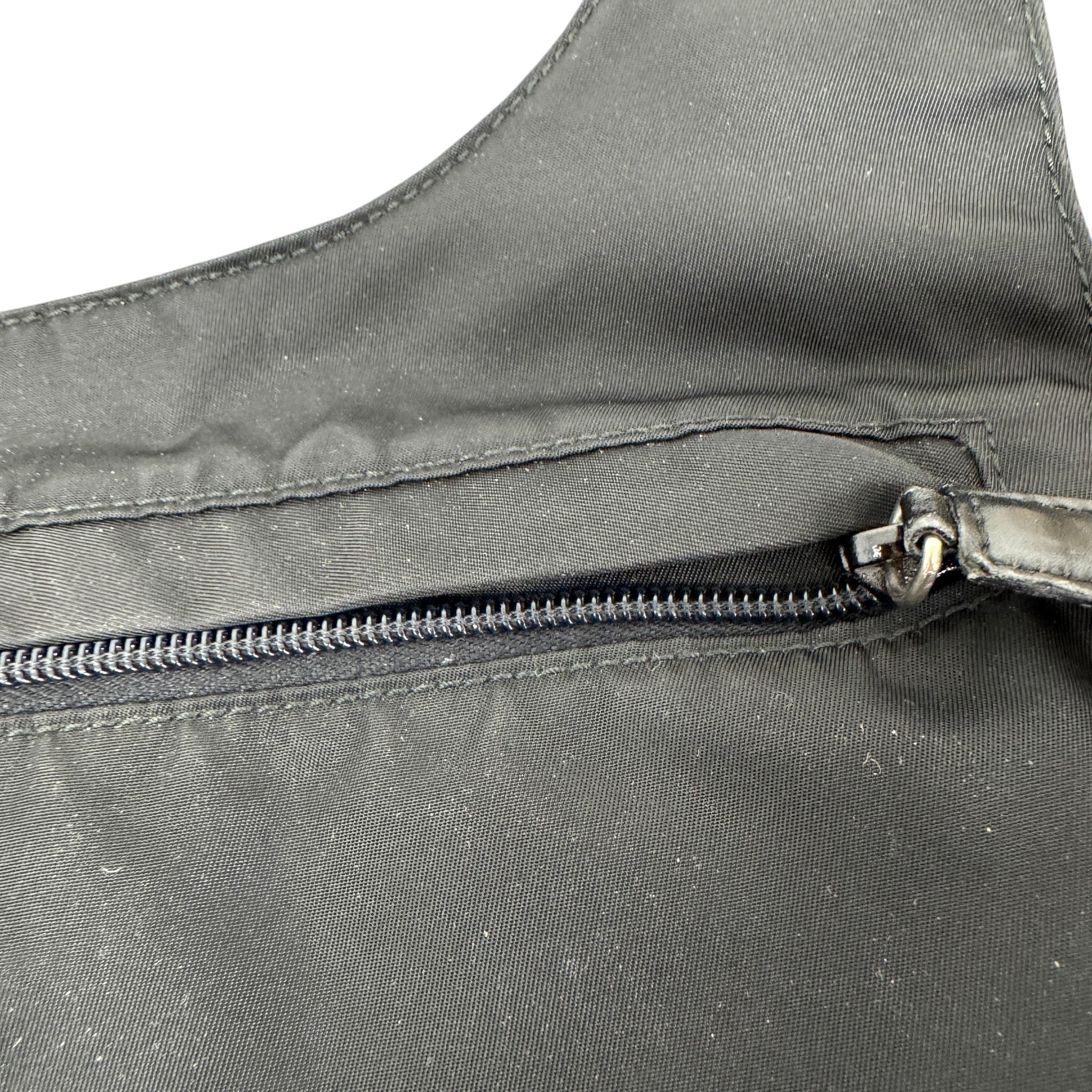 Women's Re-Nylon Plaque Logo Bag Black