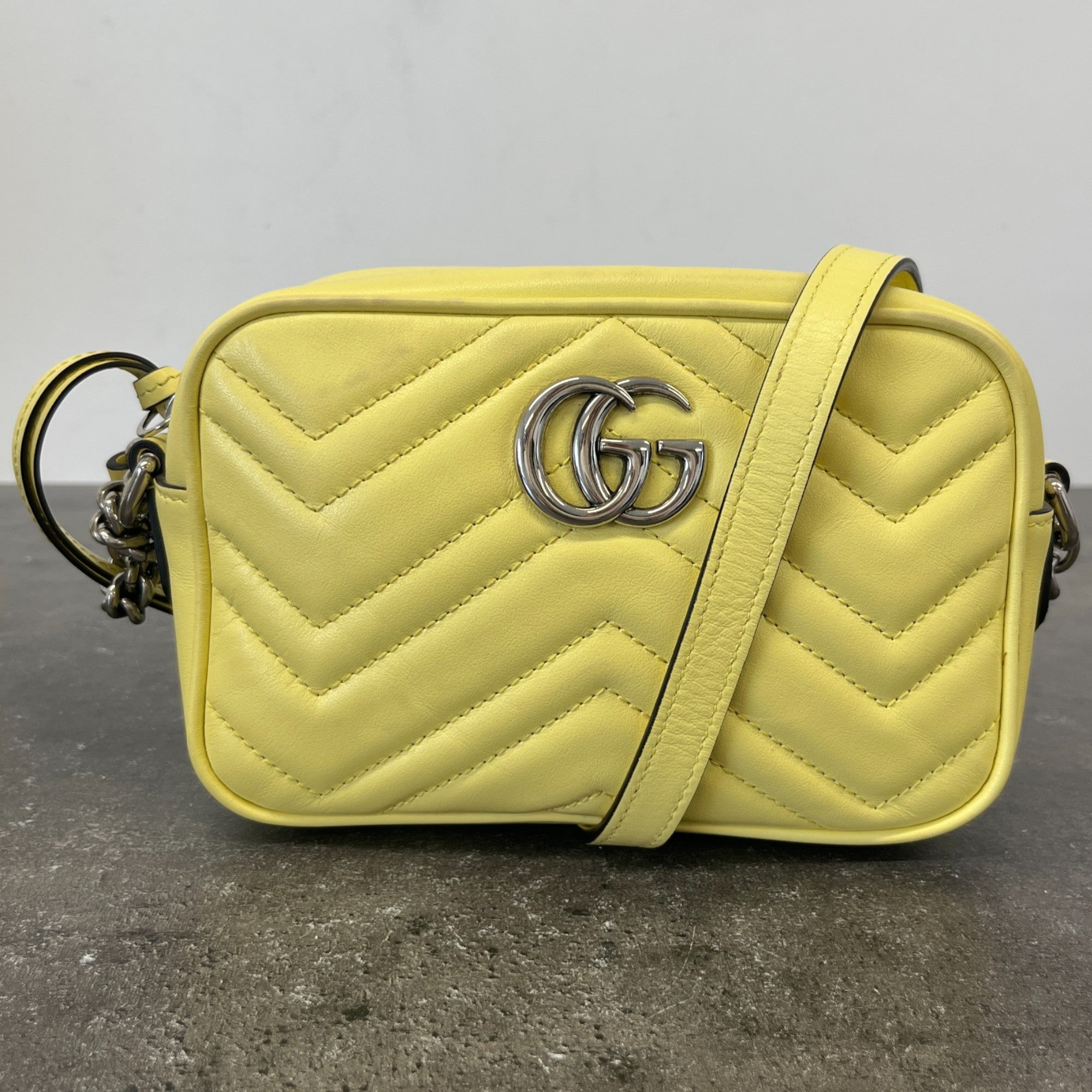 Women's Gg Marmont Crossbody Bag Yellow