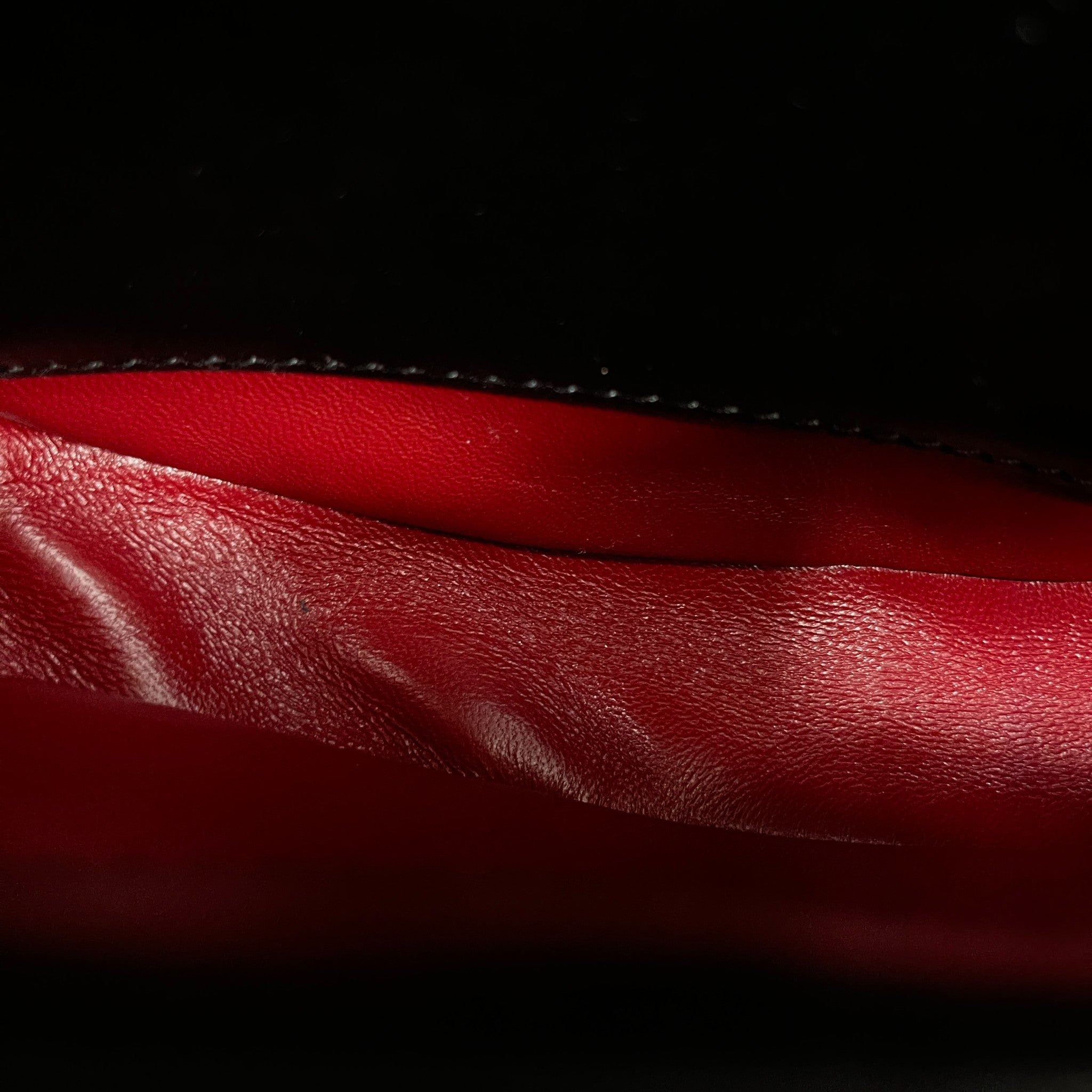 Women's Triangle Logo Shoulder Handbag Black