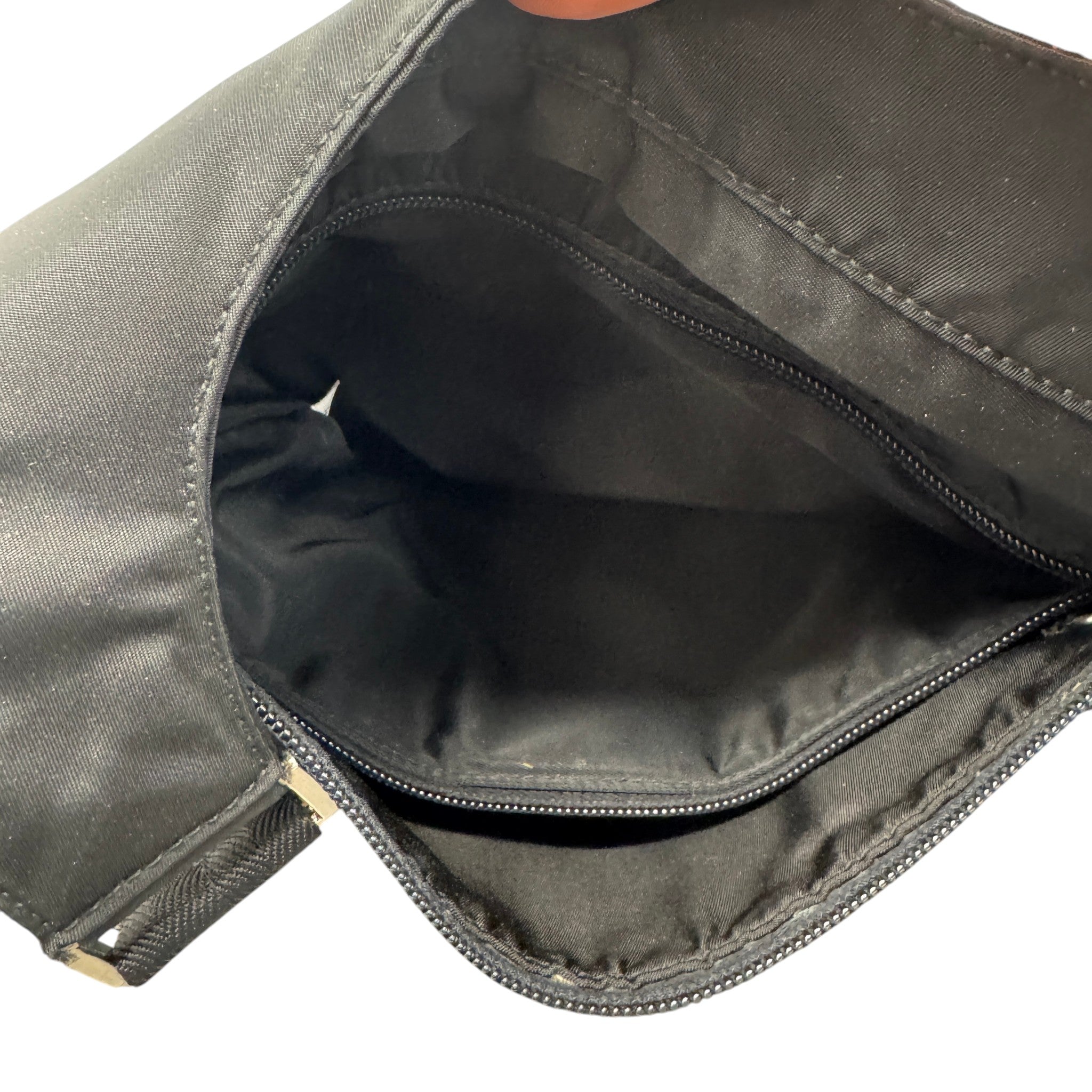 Women's Re-Nylon Plaque Logo Bag Black