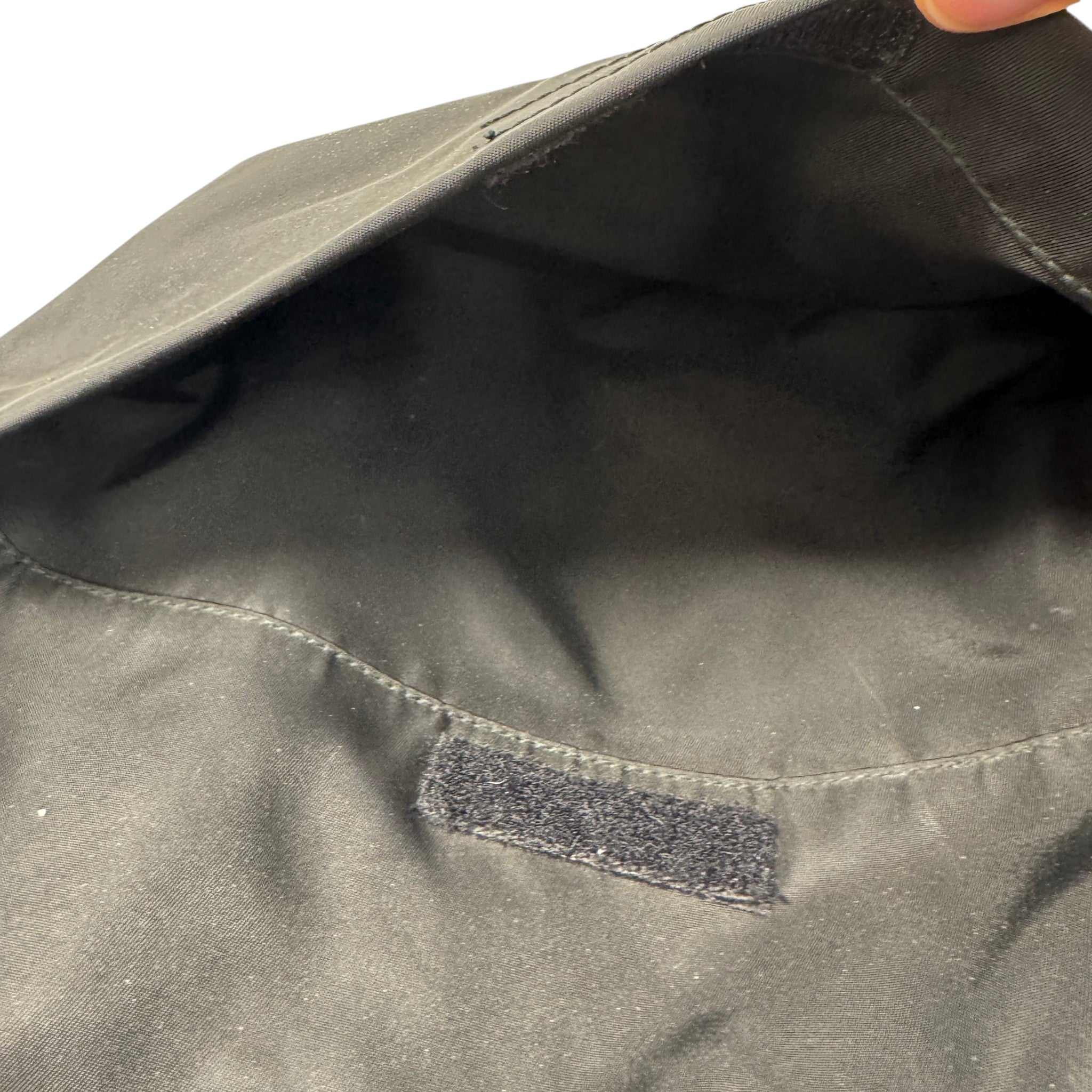 Women's Re-Nylon Plaque Logo Bag Black