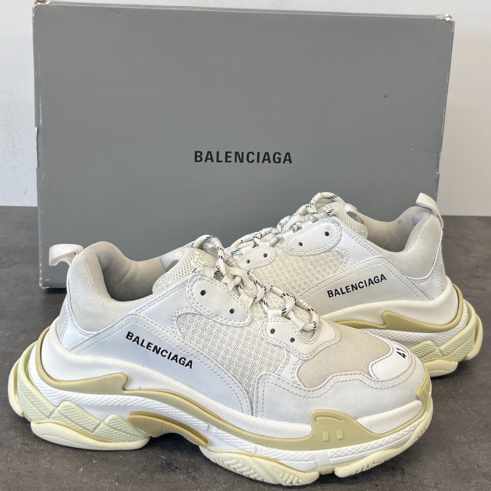 Men's Triple S Low Trainers White Size EU 41 / UK 7