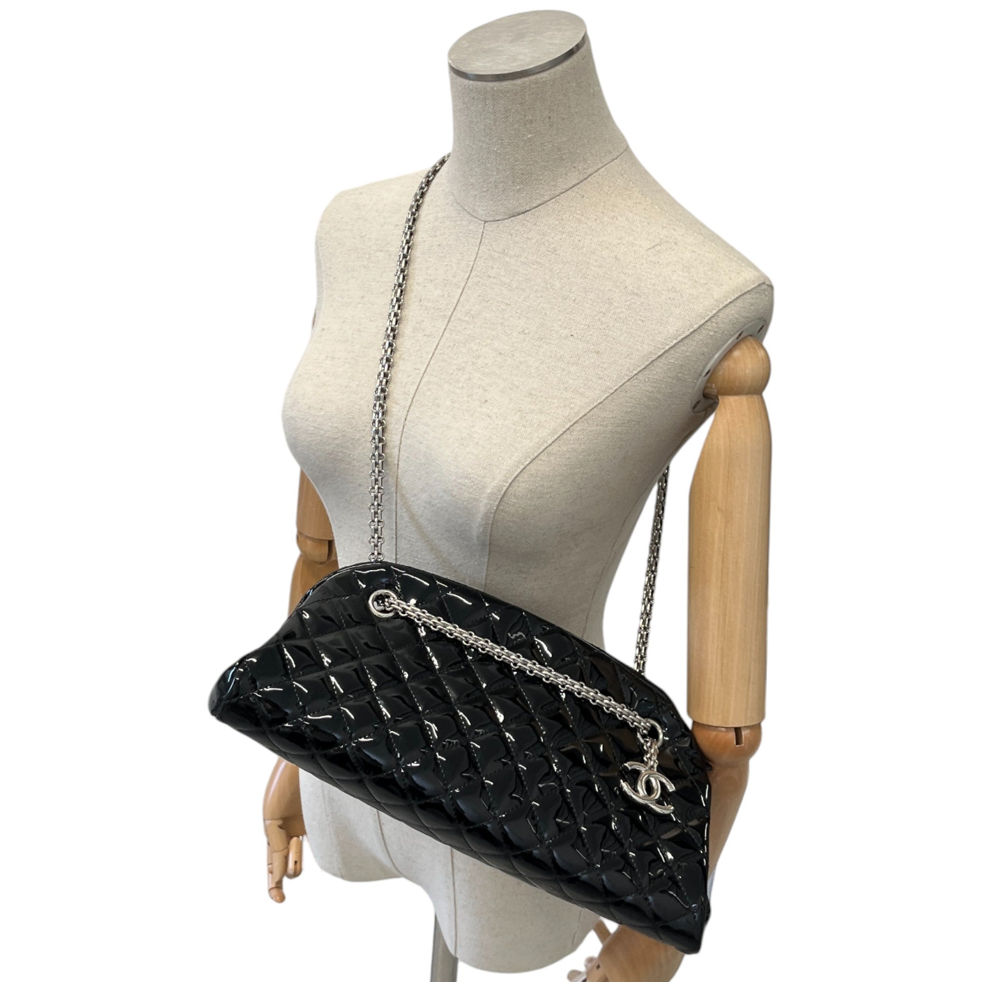Women's Medium Patent Just Mademoiselle Bag Black