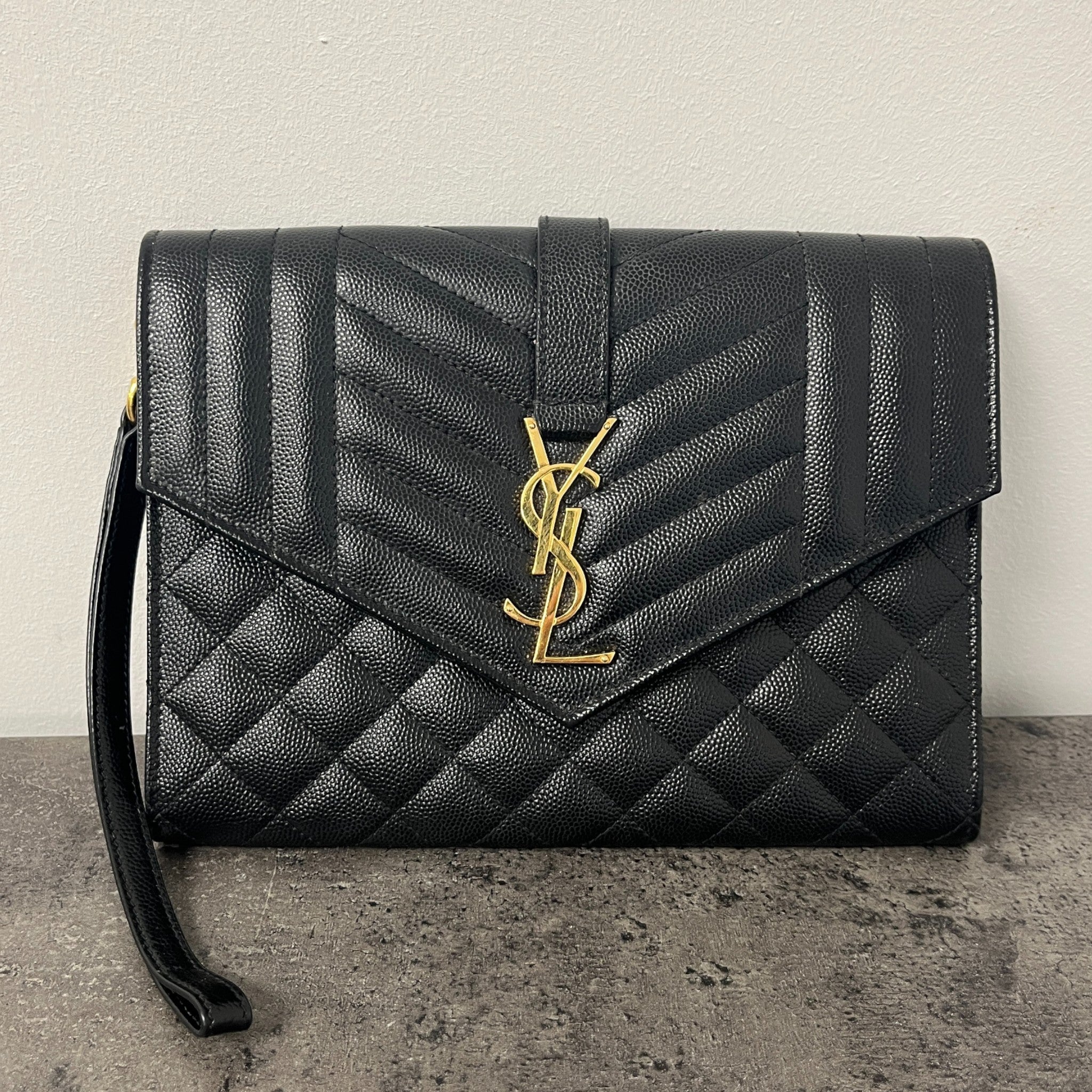 Women's Envelope Flap Pouch Black