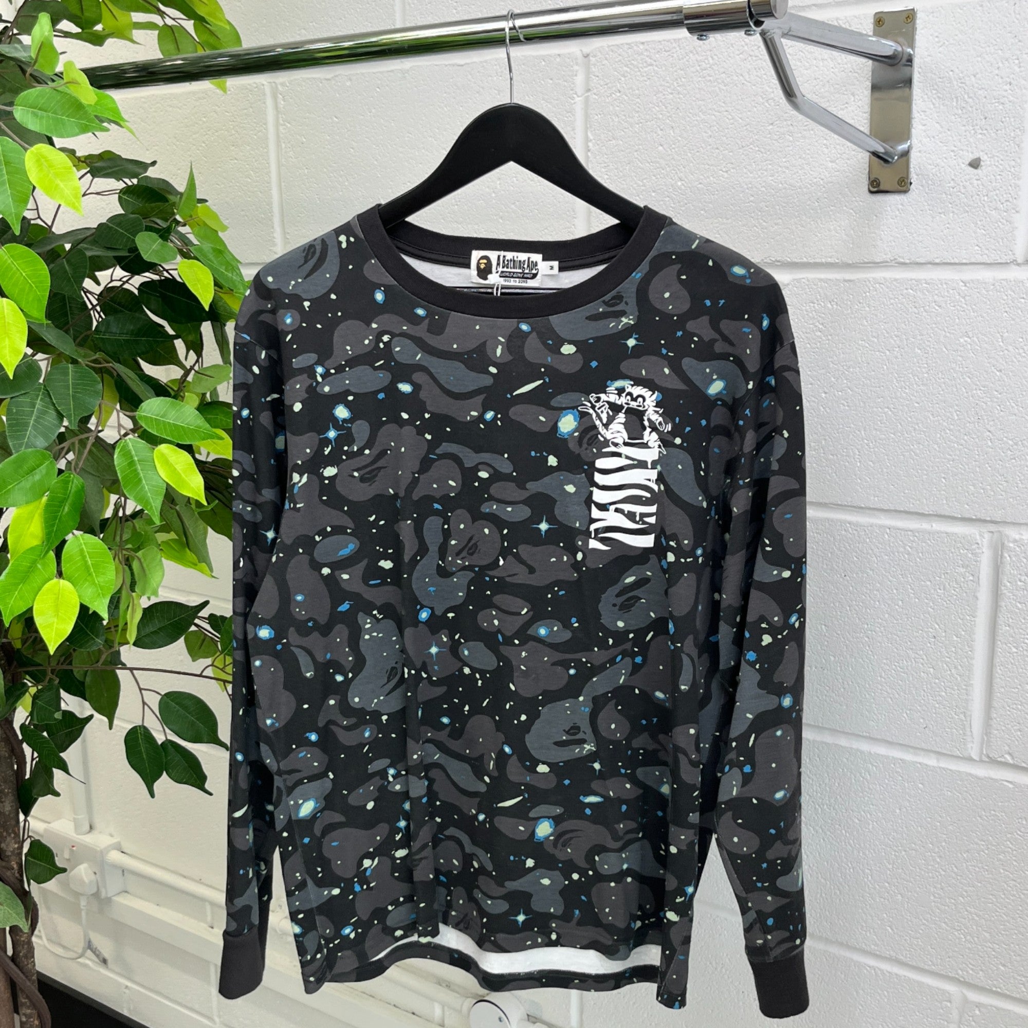 Men's Space Camouflage Logo Print Long Sleeve T-Shirt Black Size M