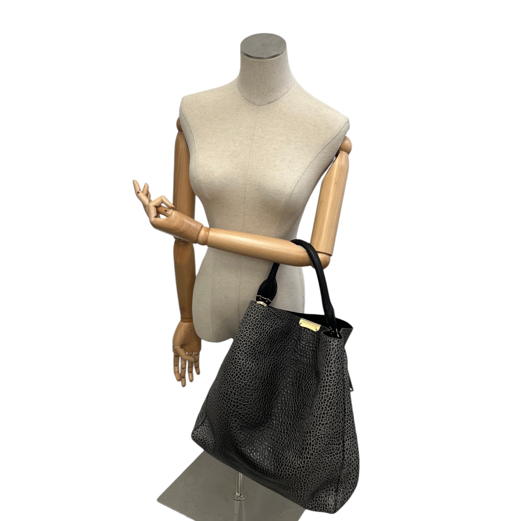Women's Medium Lindburn Hobo Bag Black