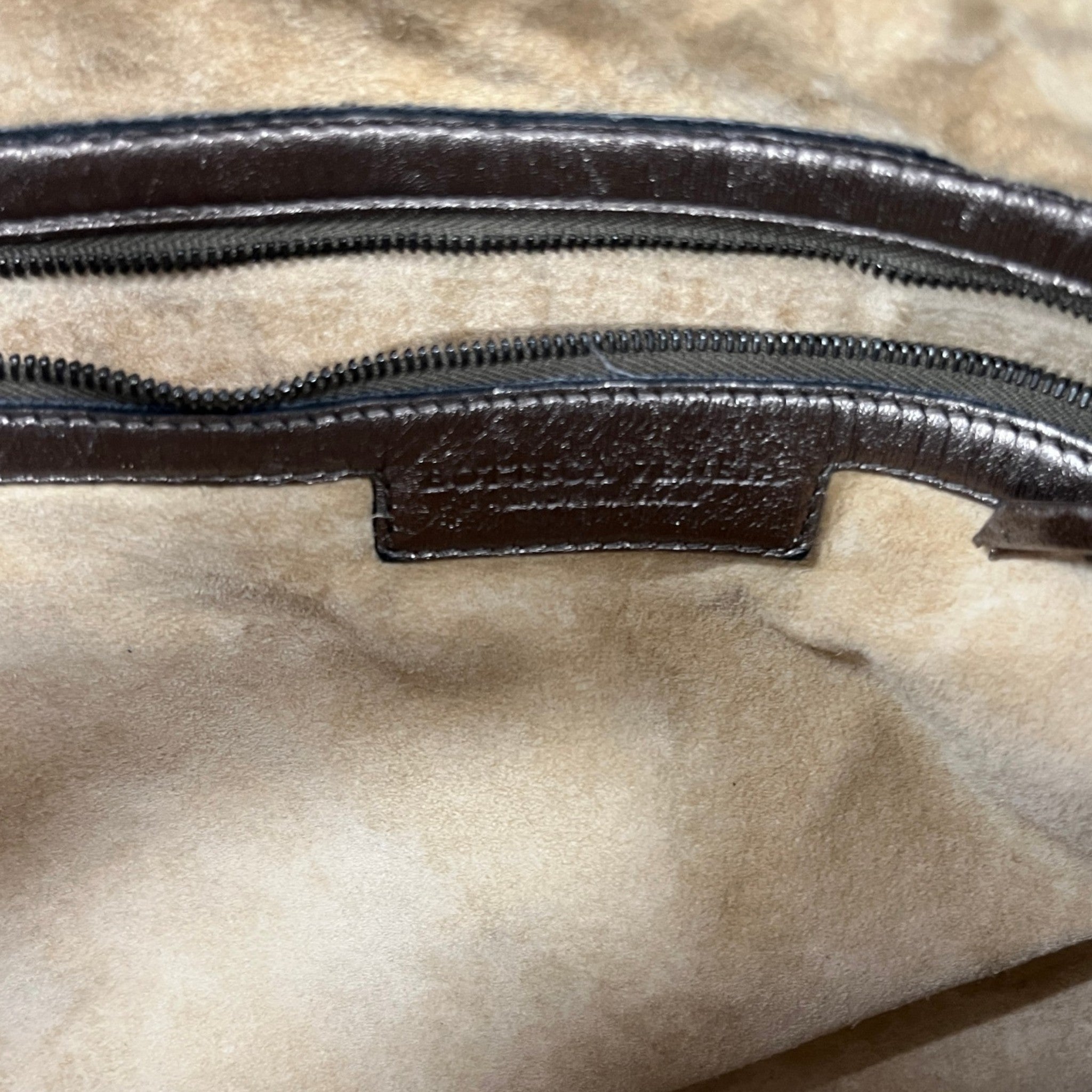 Women's Intrecciato Hobo Bag Gold