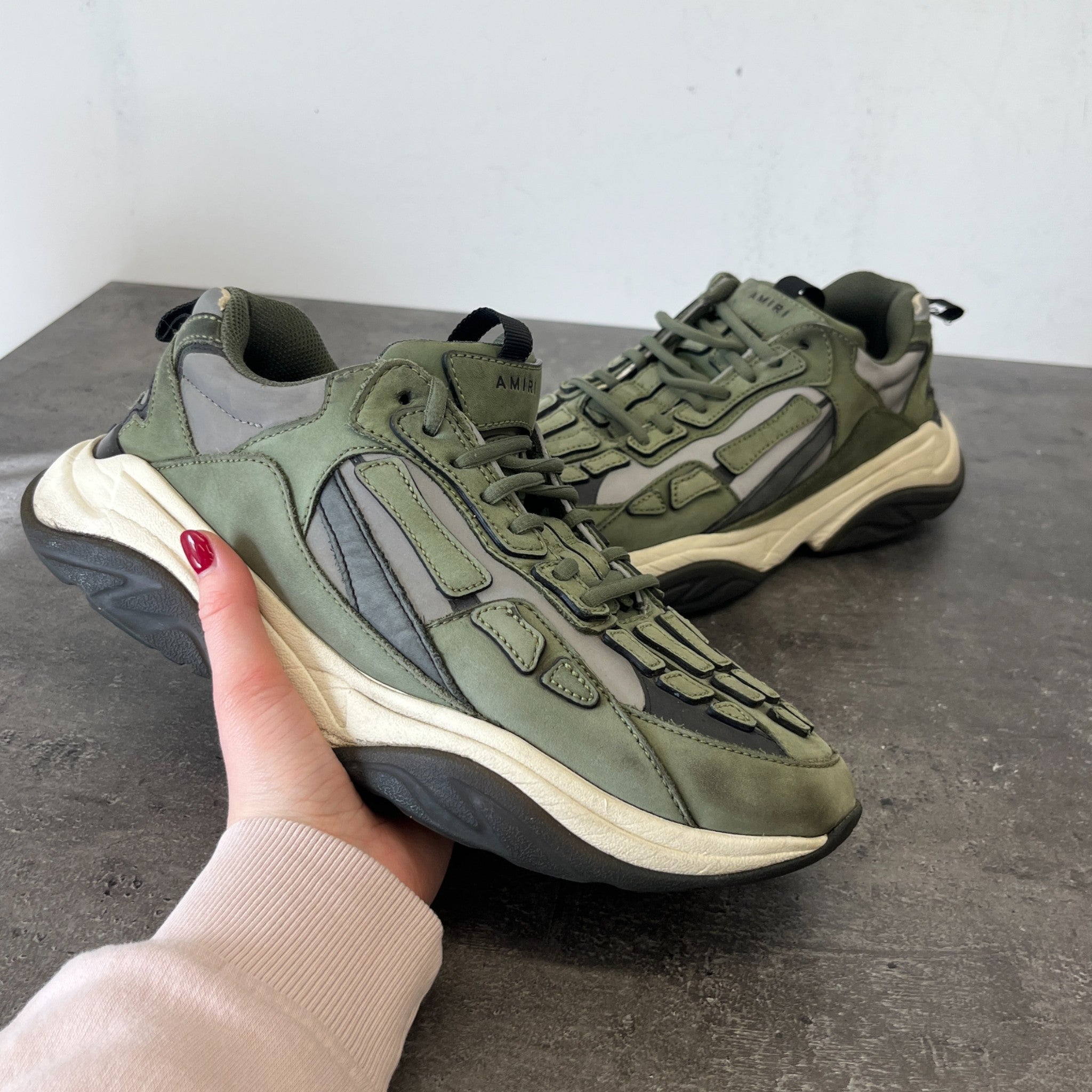 Men's Bone Runner Low Trainers Khaki Size EU 42 / UK 8