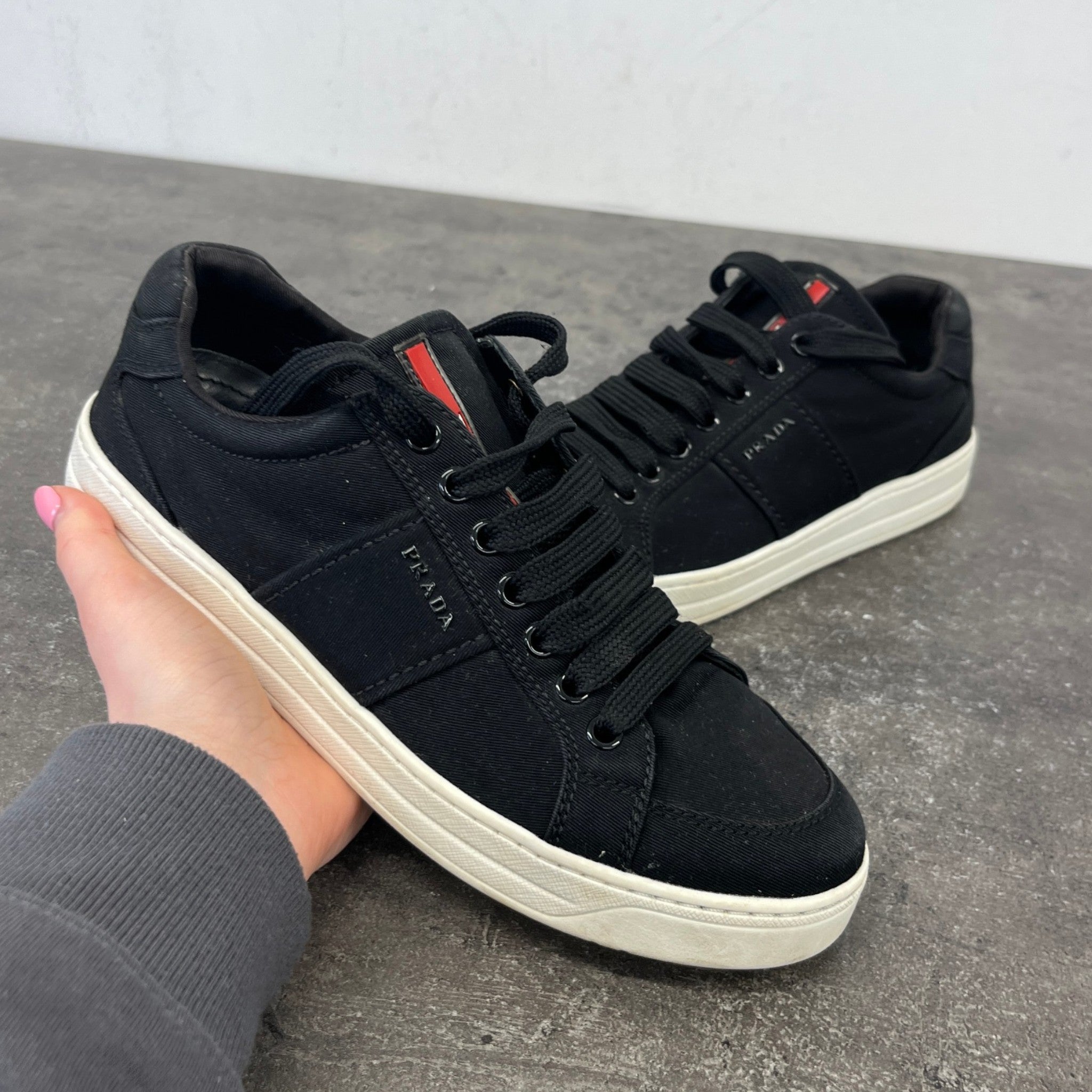 Women's Plaque Logo Low Trainers Black Size EU 37 / UK 4