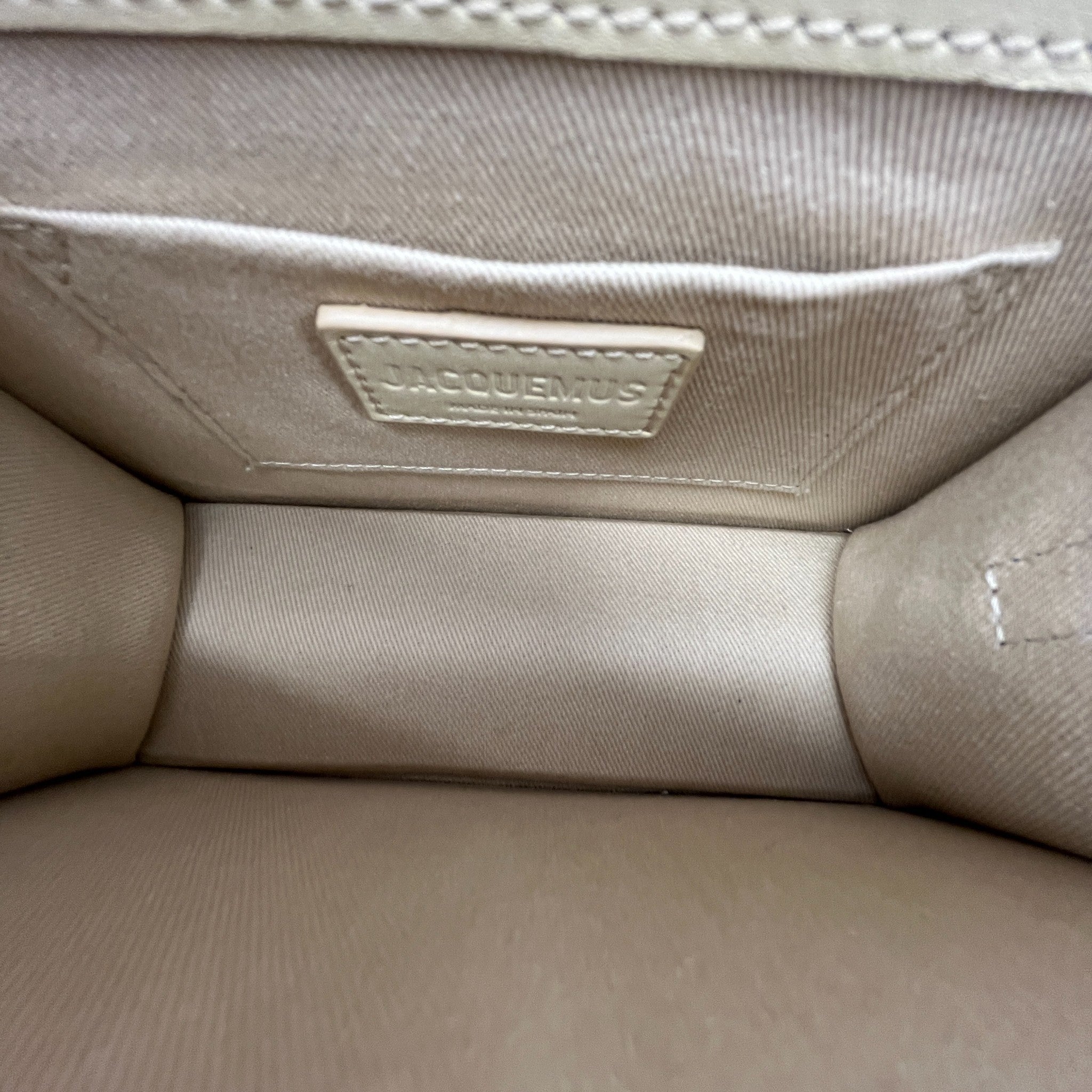 Women's Le Chiquito Noeud Medium Handbag Cream