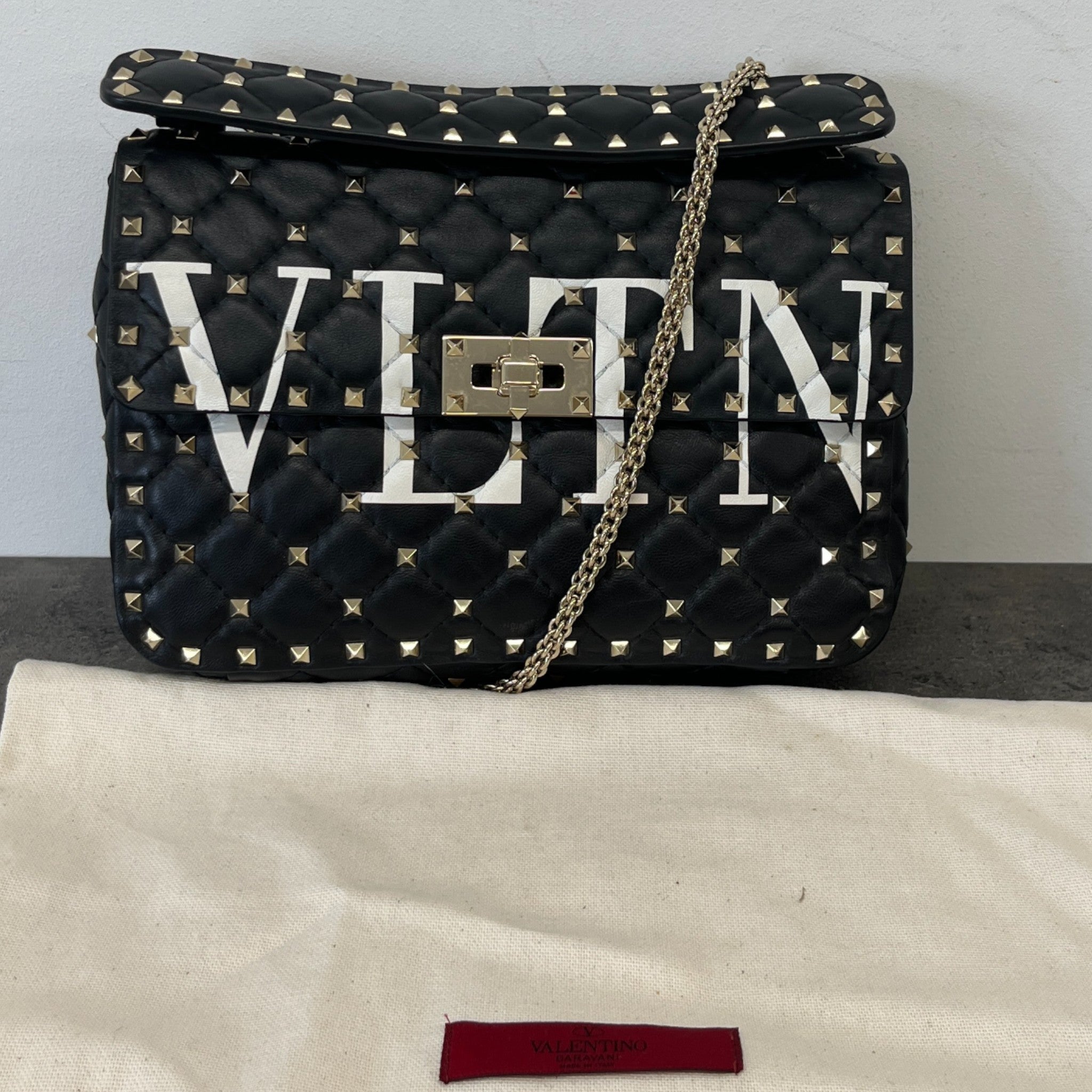 Women's Rock Stud Handbag Black
