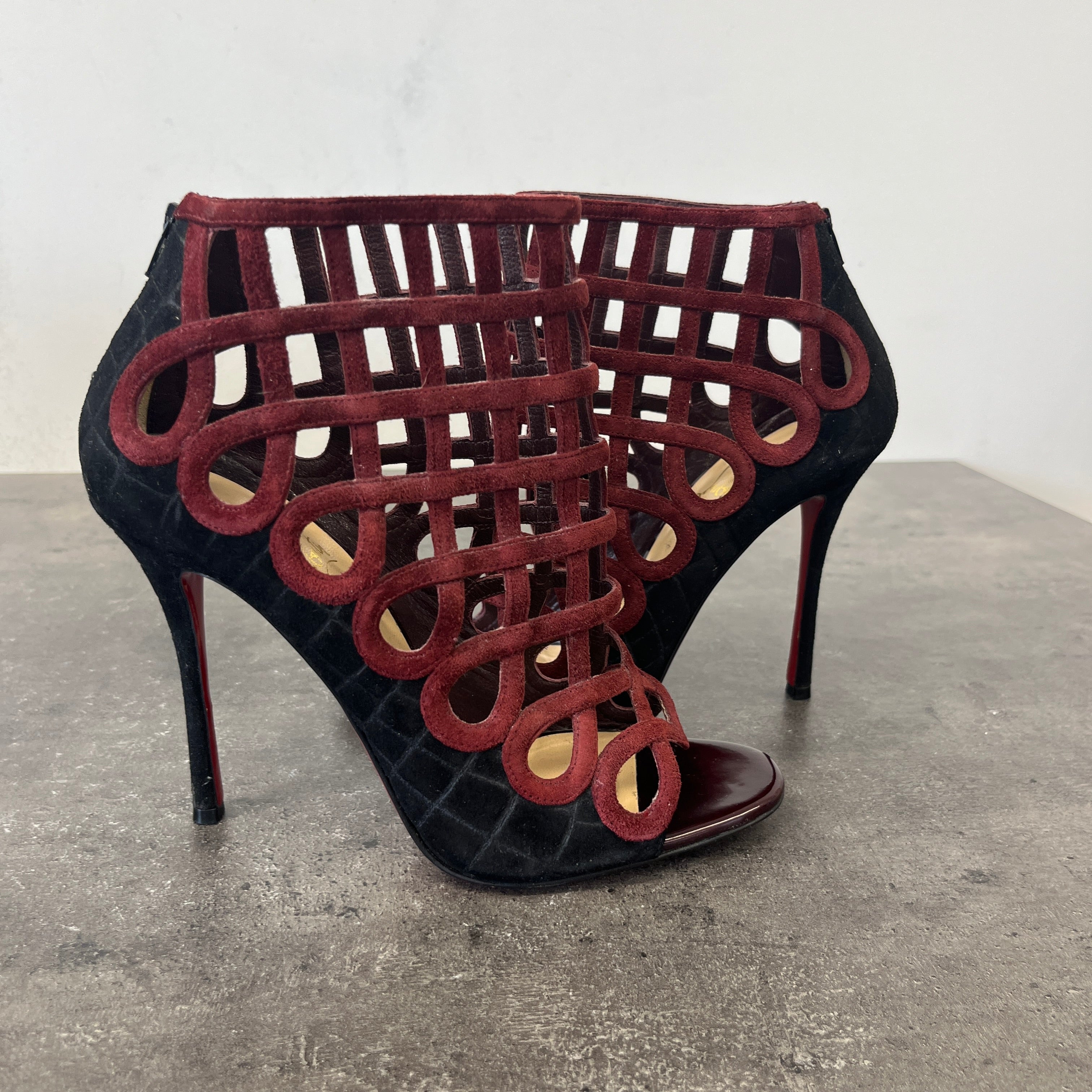 Women's Caged Heels Burgundy Size EU 38.5 / UK 5.5