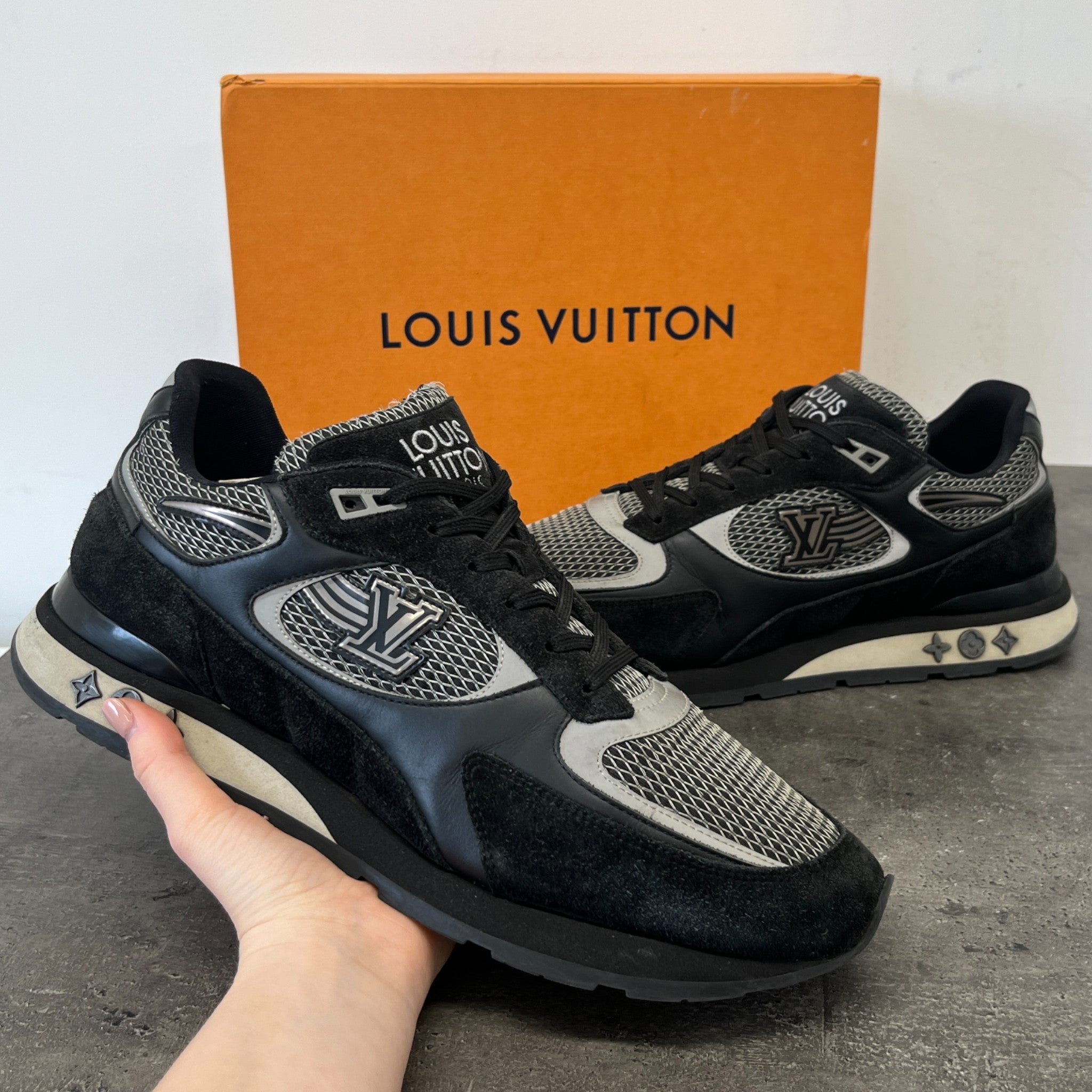 Men's Run Away Low Trainers Black Size EU 44.5 / UK 10.5