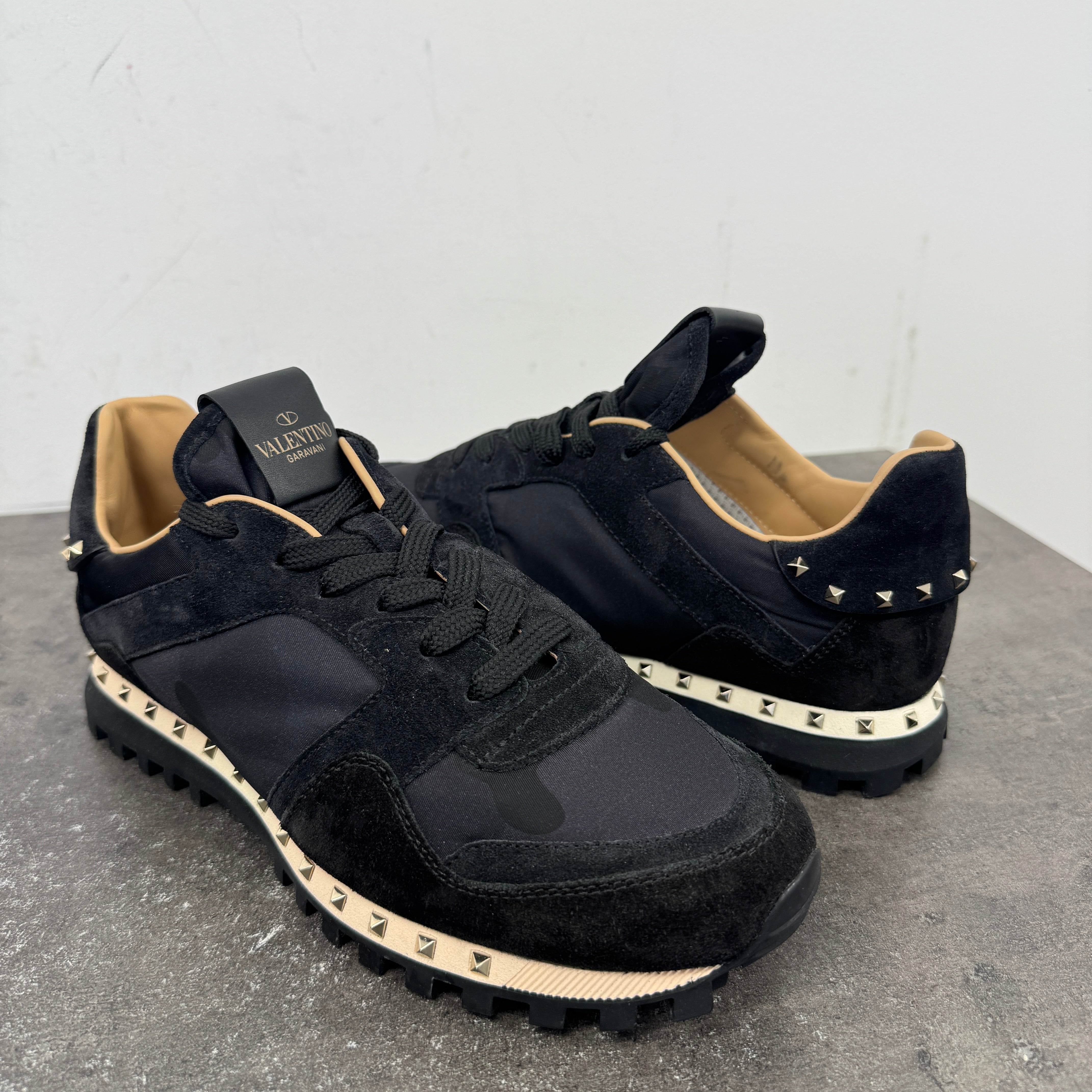 Men's Rockstud Low Trainers Black Size EU 41 / UK 7
