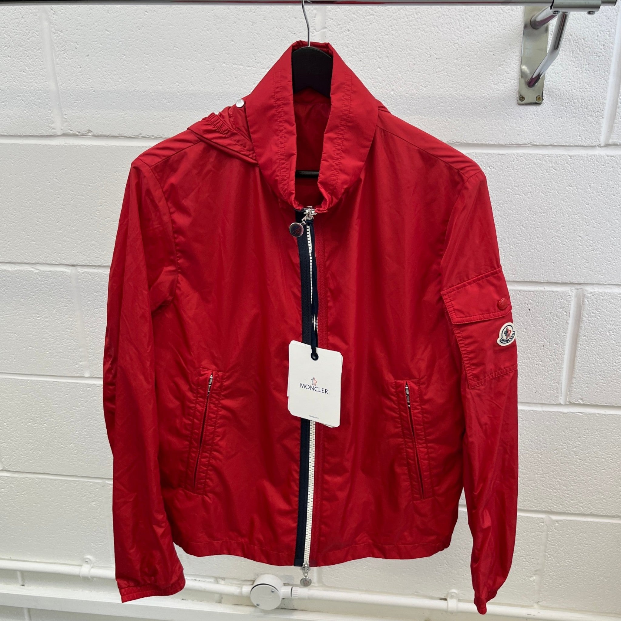Men's Keralle Windbreaker Red Size 3 / L