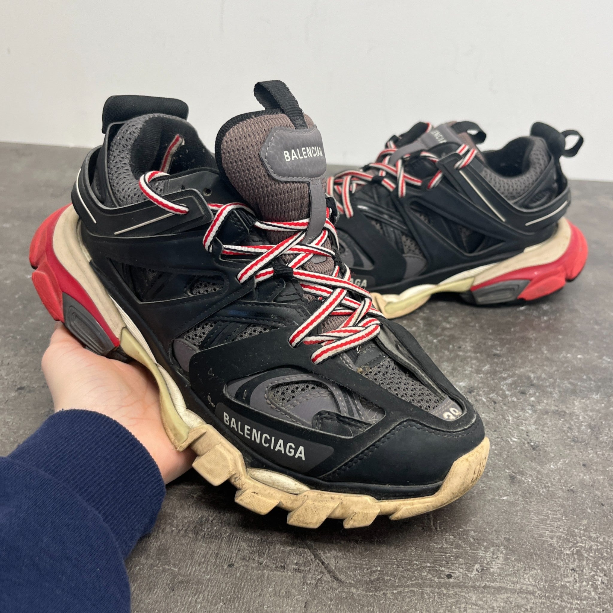 Men's Track Low Trainers Black Size EU 40 / UK 6