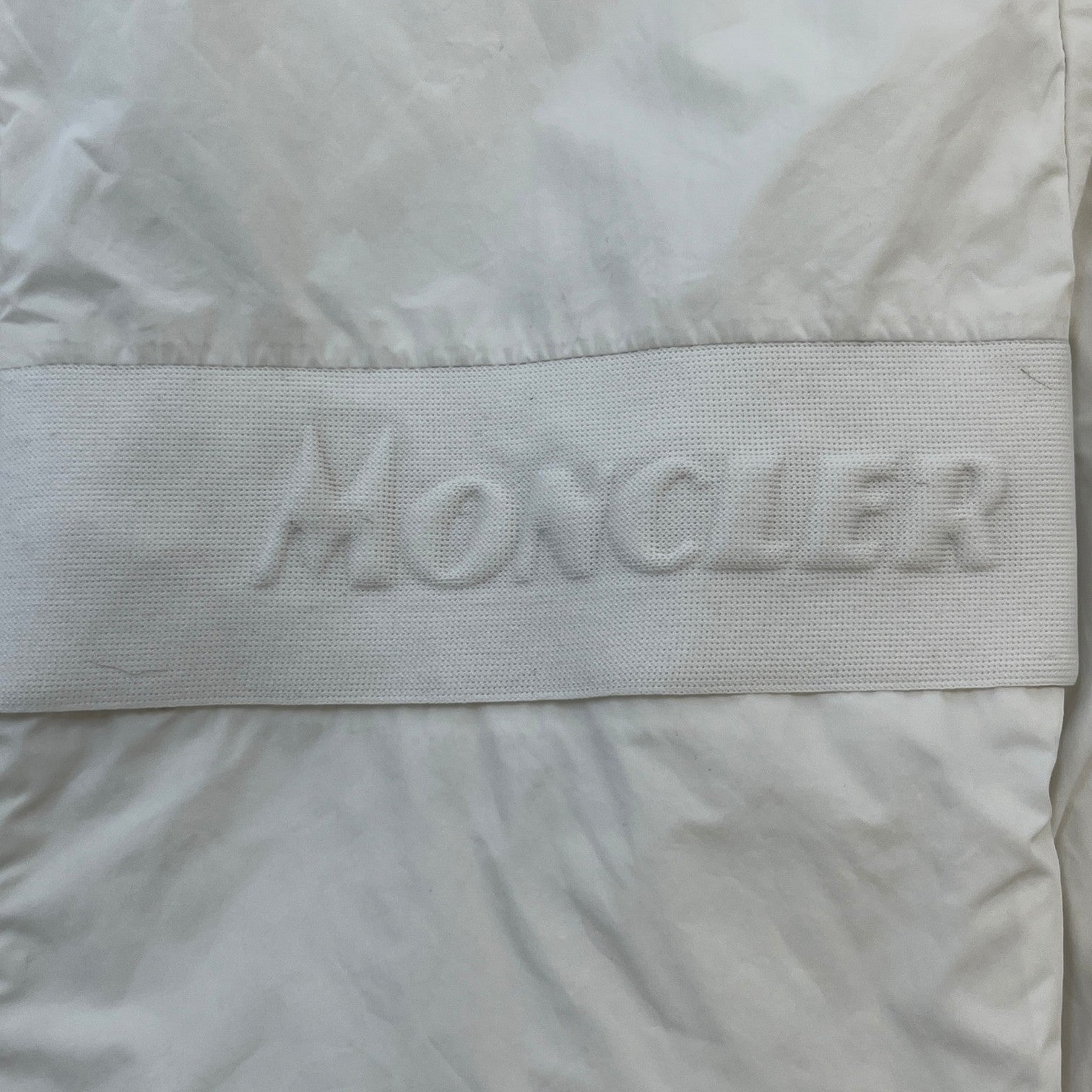 Men's Benoit Windbreaker White Size 4 / XL