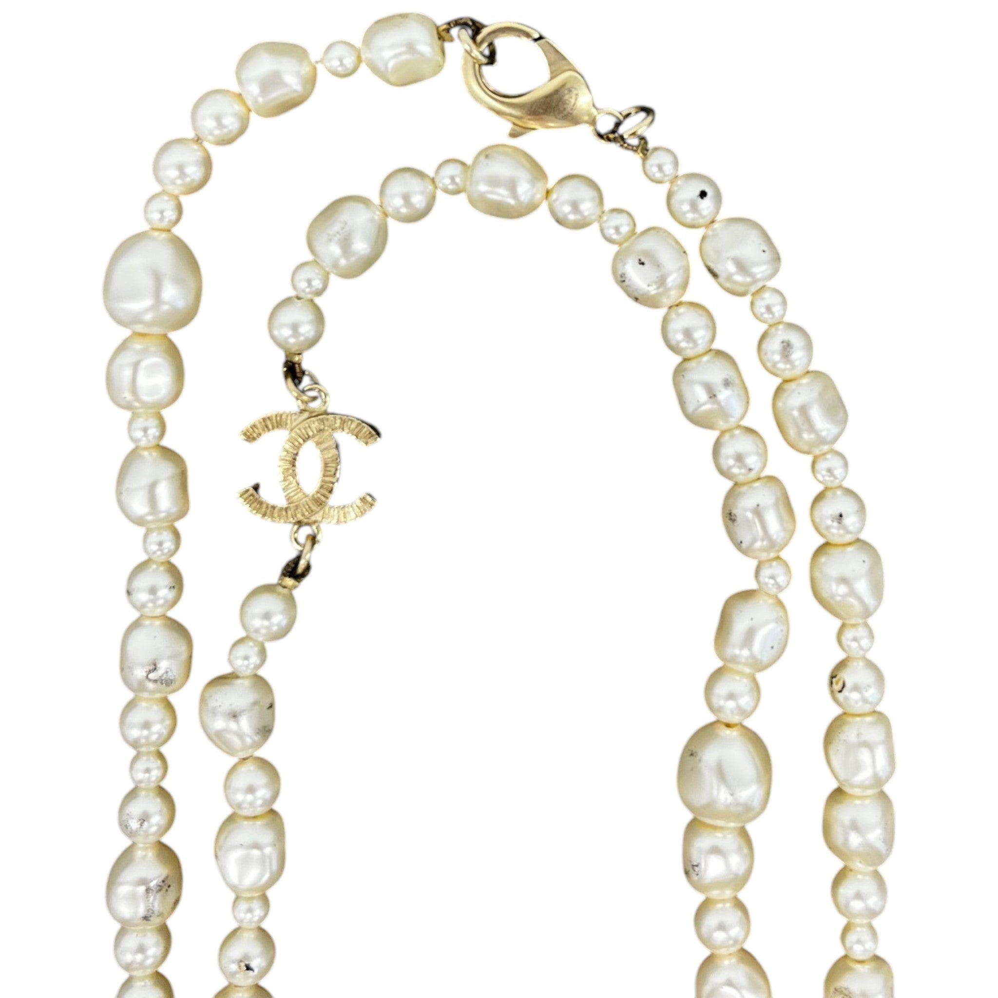 Women's Long Pearl Necklace Cream