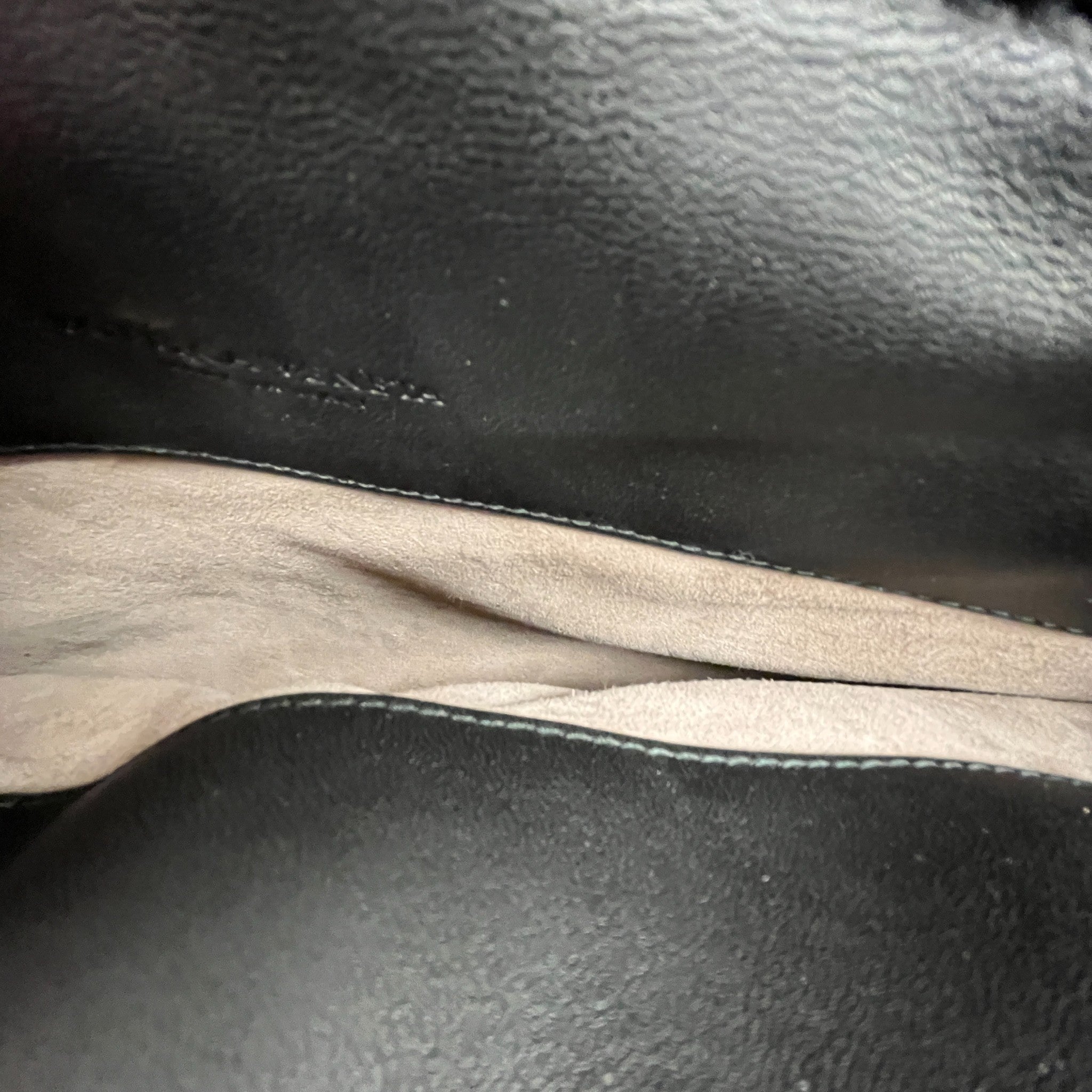 Women's Veneta Roma Small Handbag Black